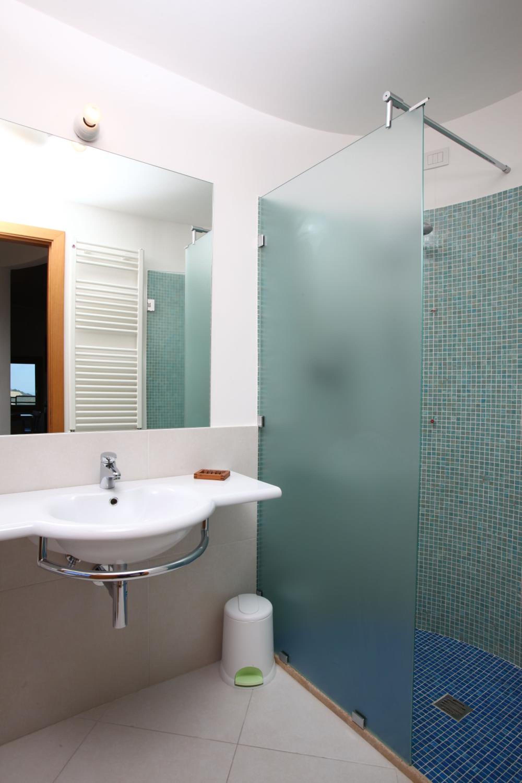One-Bedroom Apartment - Separate Building - Photo 3