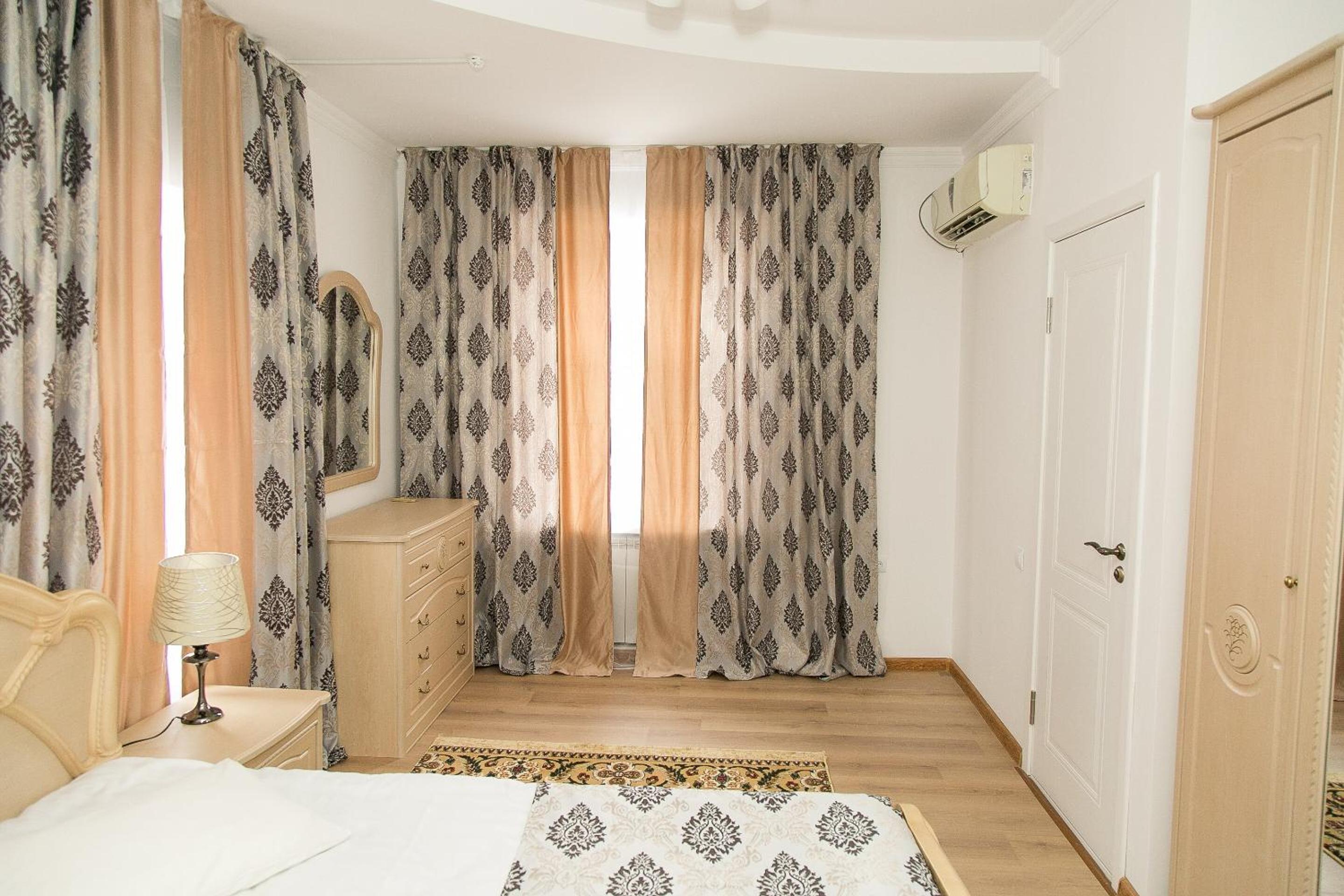 One-Bedroom Suite photo 2