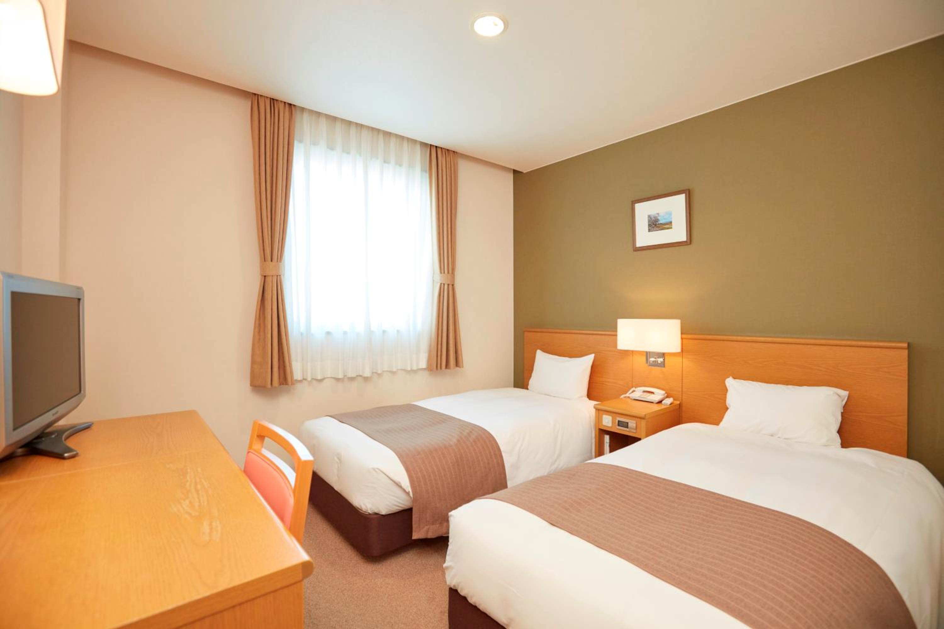Twin Room - Non-Smoking