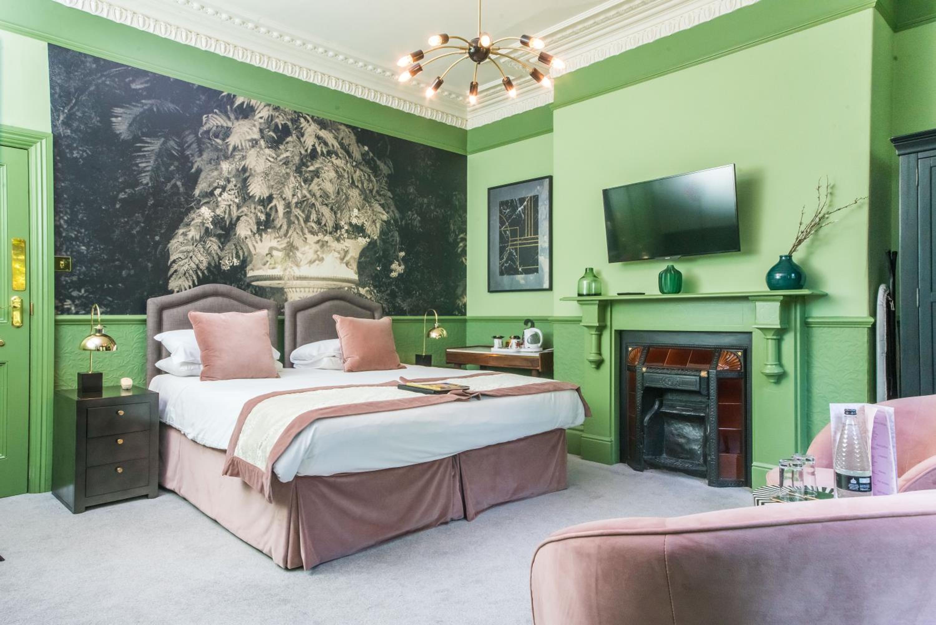 Superior Double or Twin Room - Photo 13