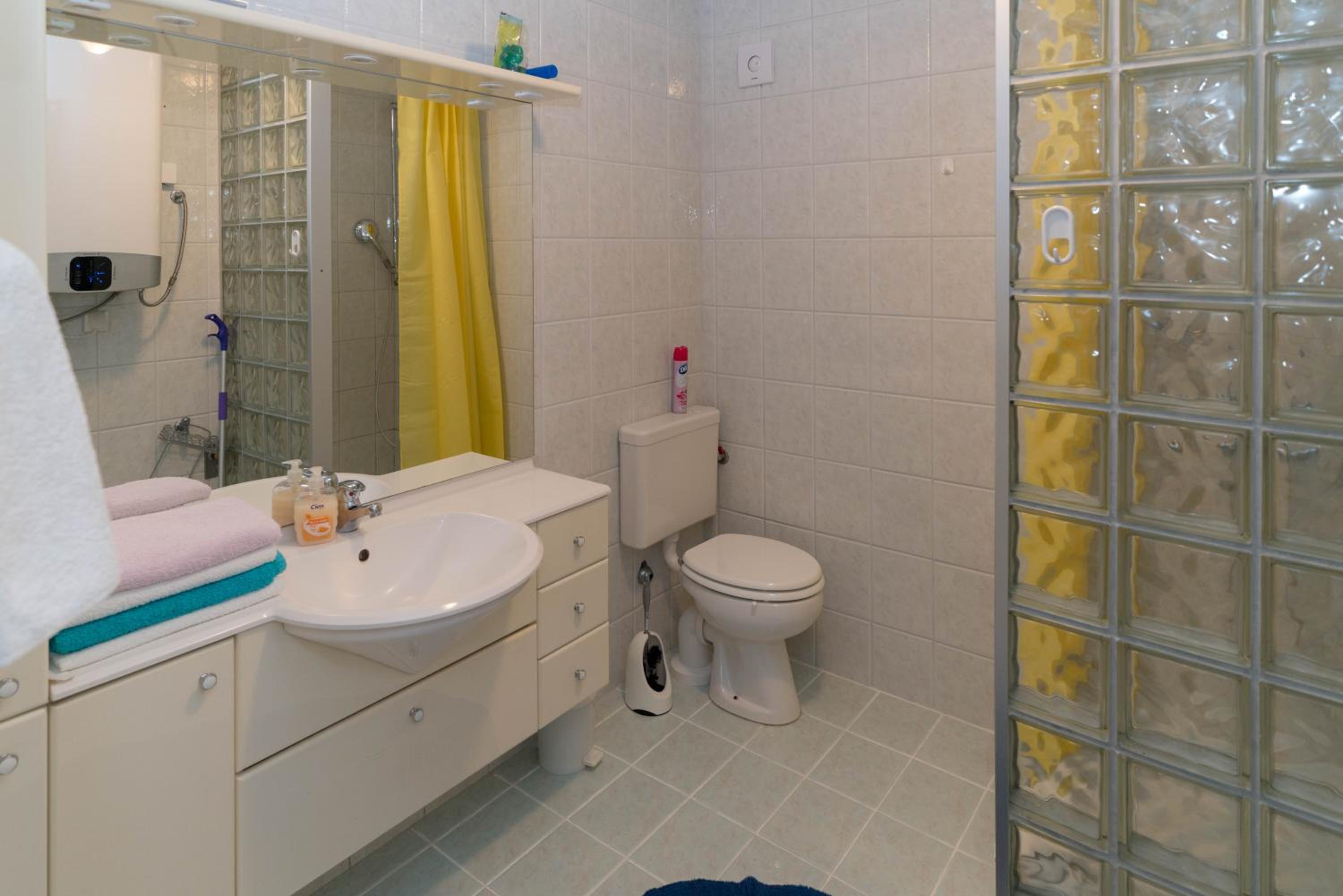 Apartment photo 3