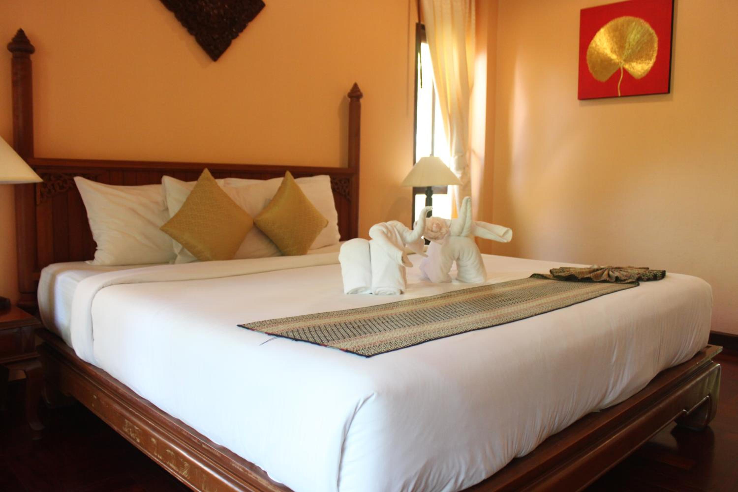 Deluxe Double or Twin Room with Mountain View - Photo 13