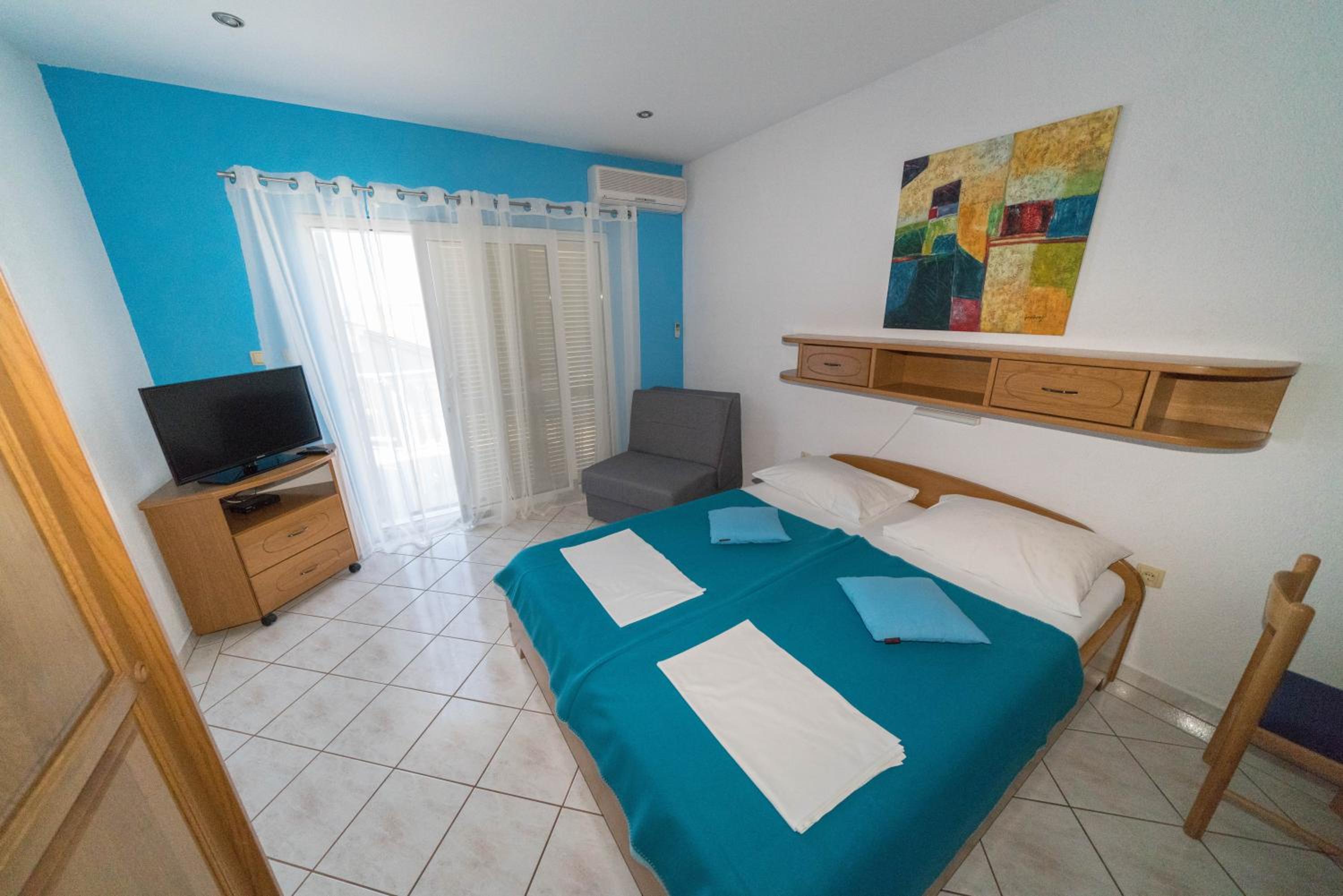 Studio Apartment with Sea View