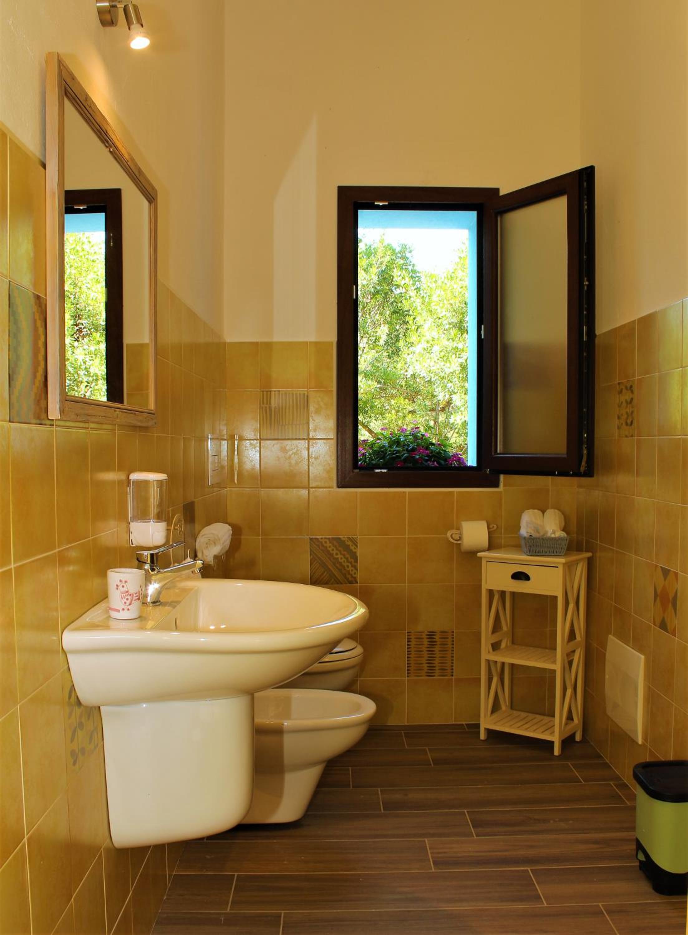Standard Double or Twin Room photo 2