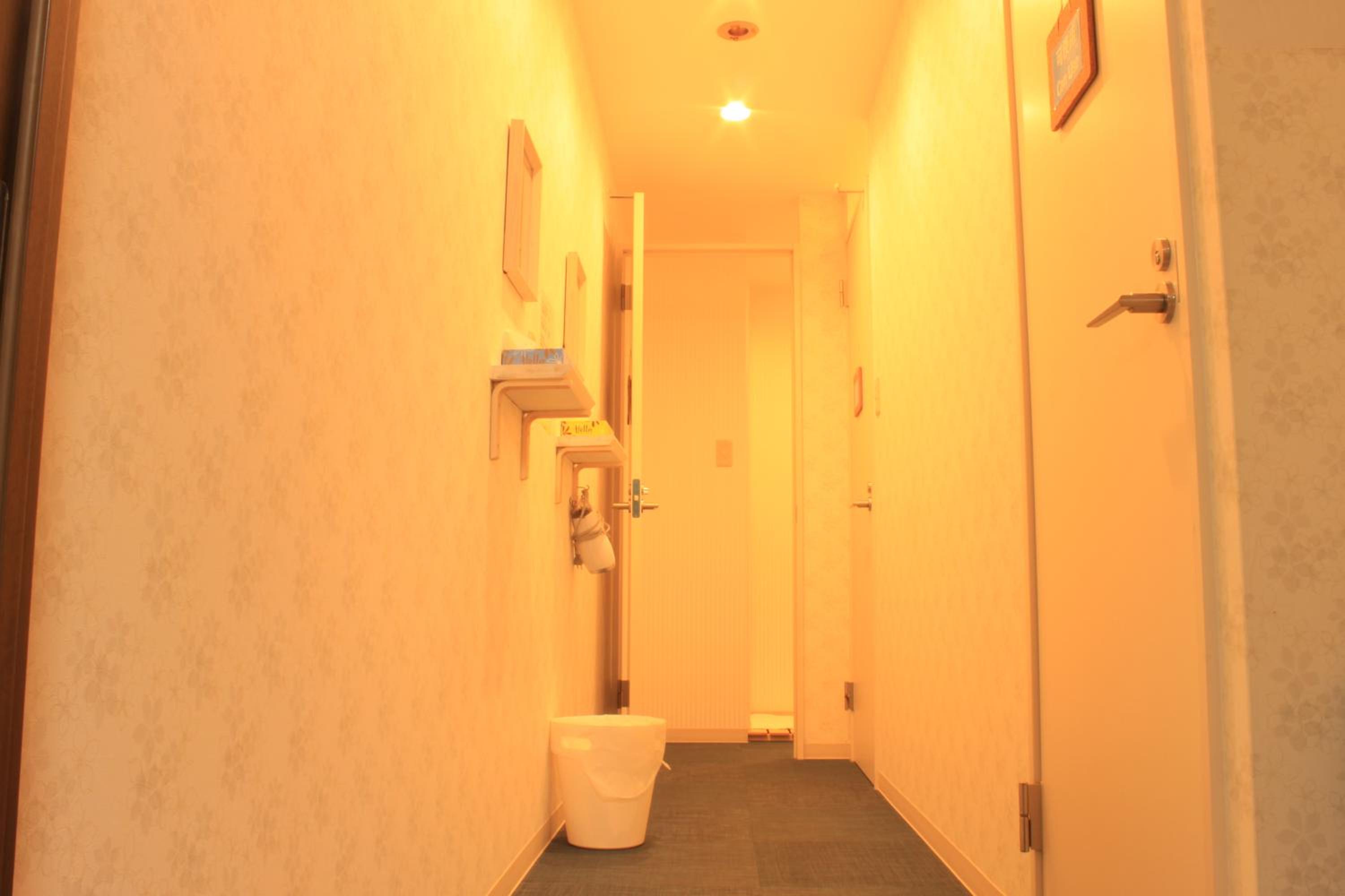 Standard Japanese-Style Room with Shared Bathroom photo 3