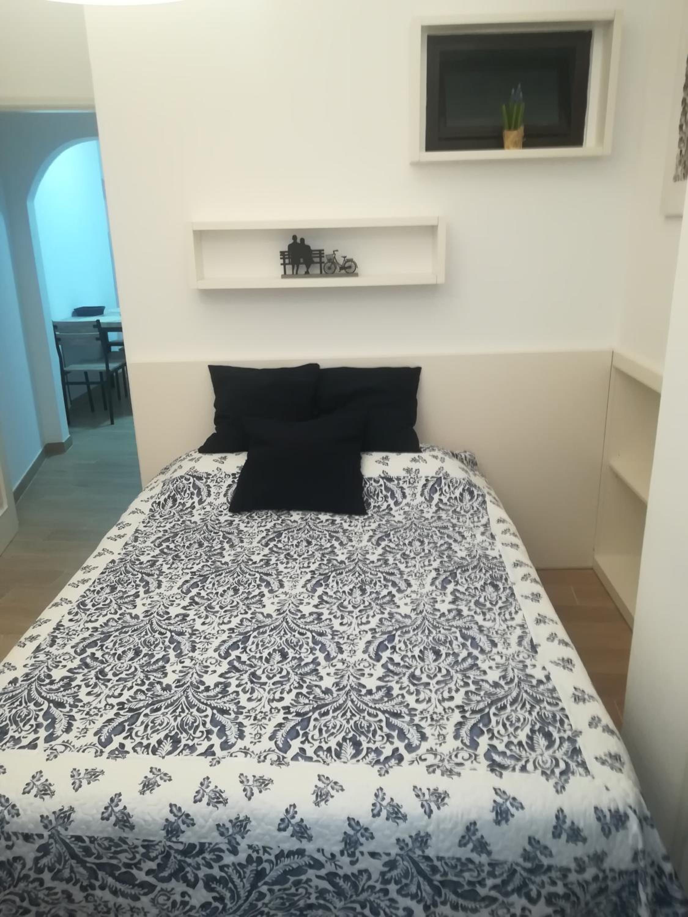 Apartment - Photo 12