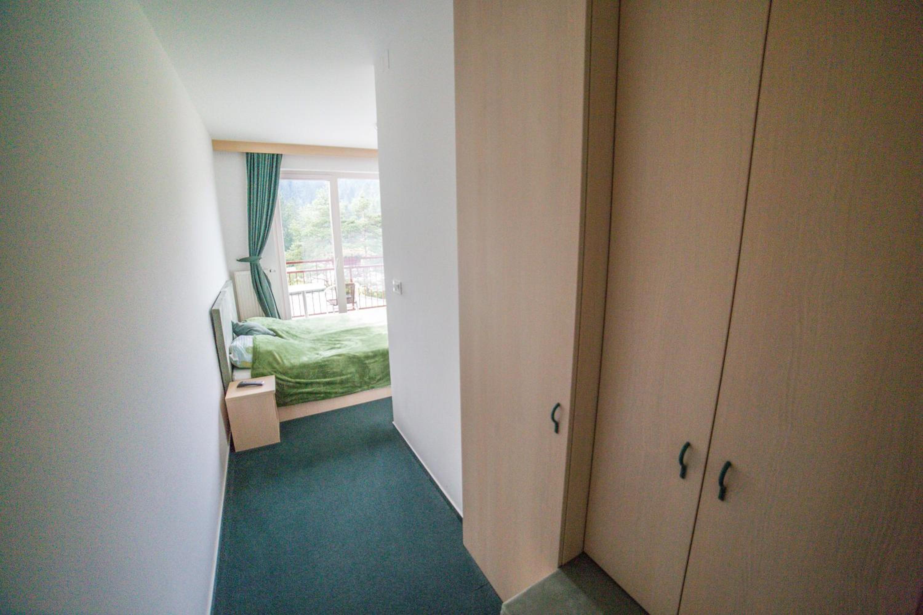 Single Room photo 2