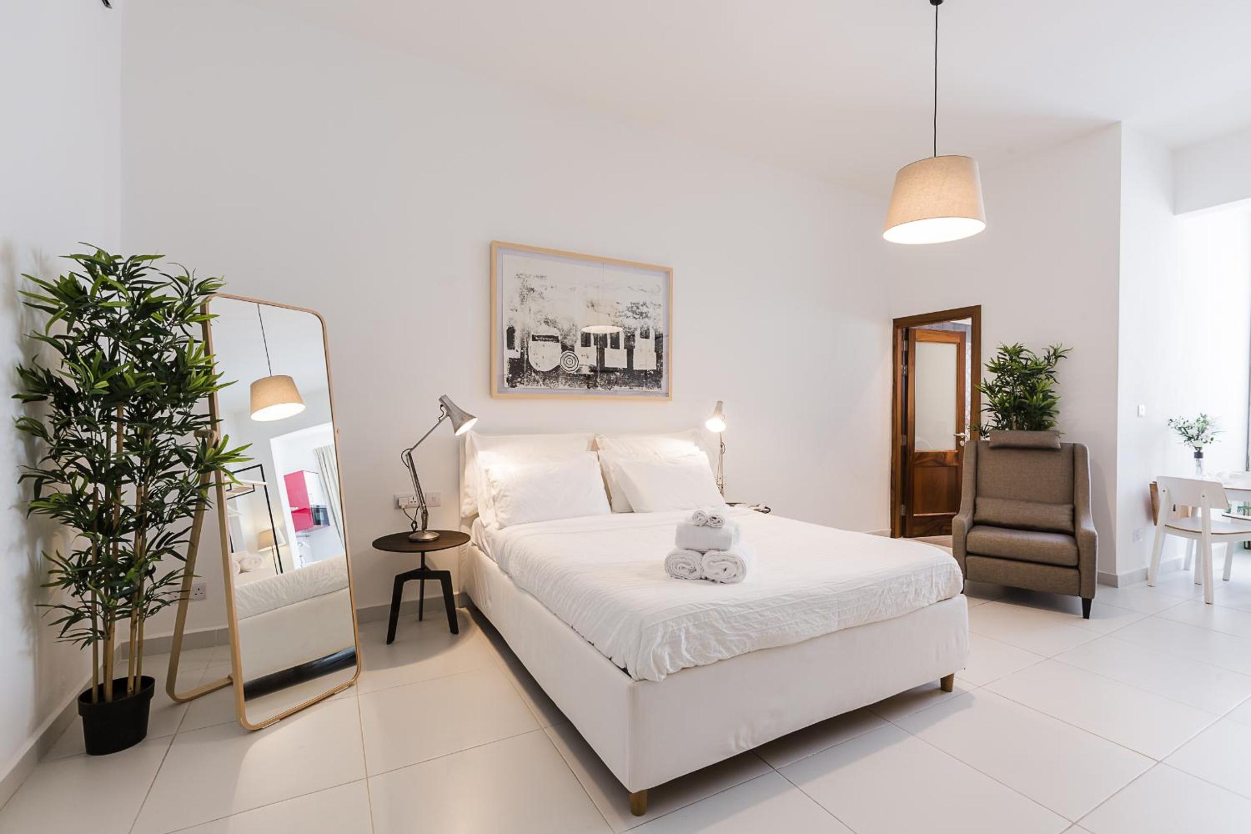 Deluxe Suite with Spa Access
