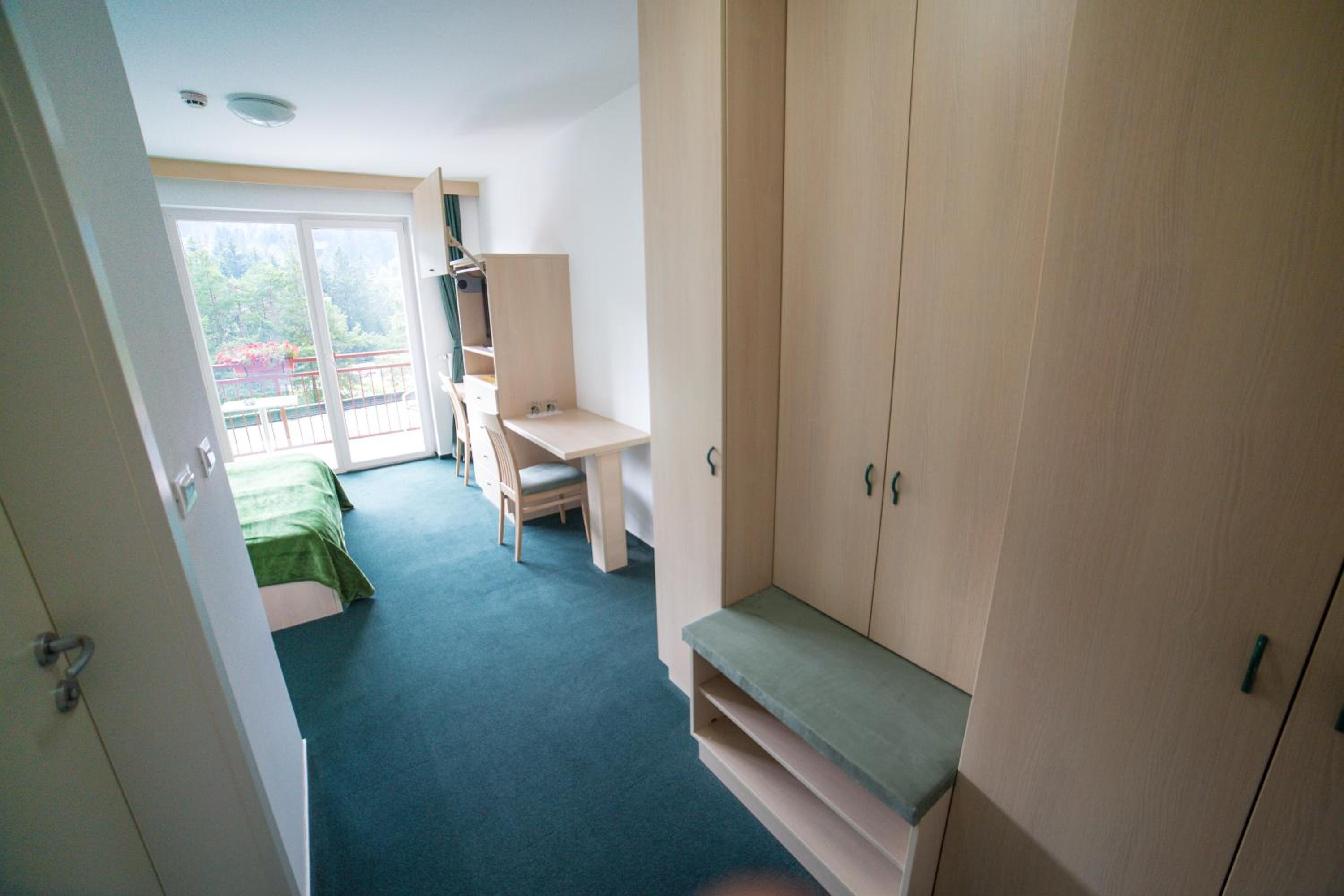 Double Room - Photo 6
