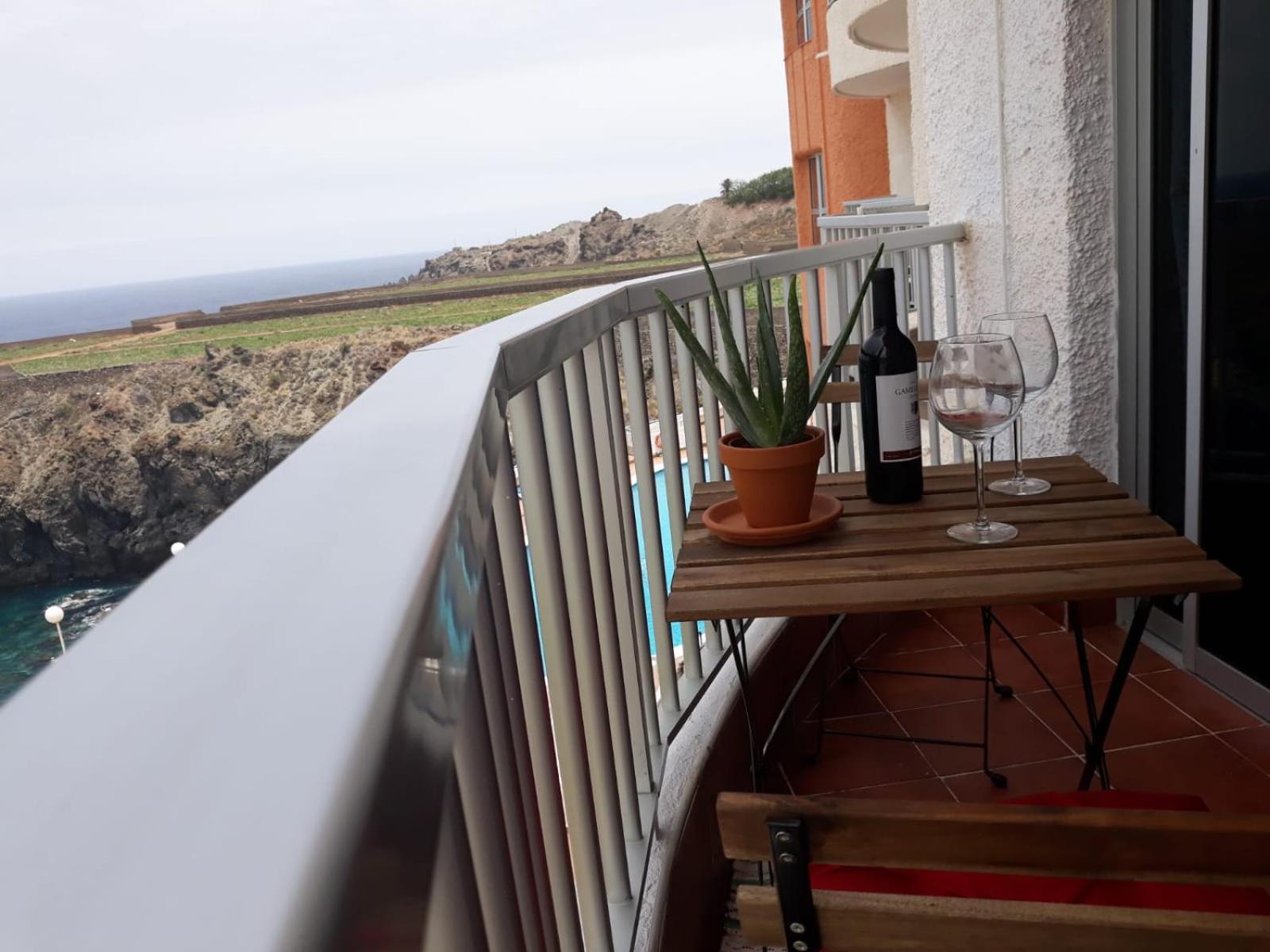 Studio Apartment with Sea View photo 3