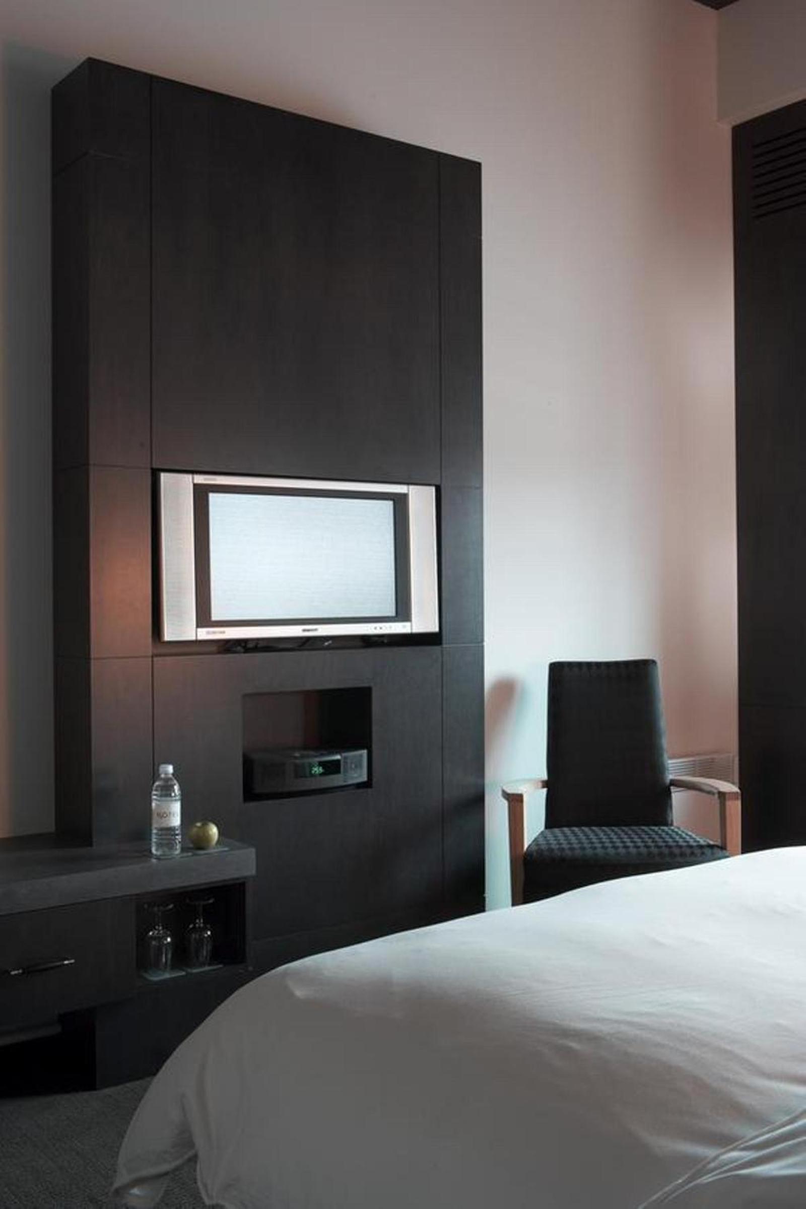 Queen Room photo 3