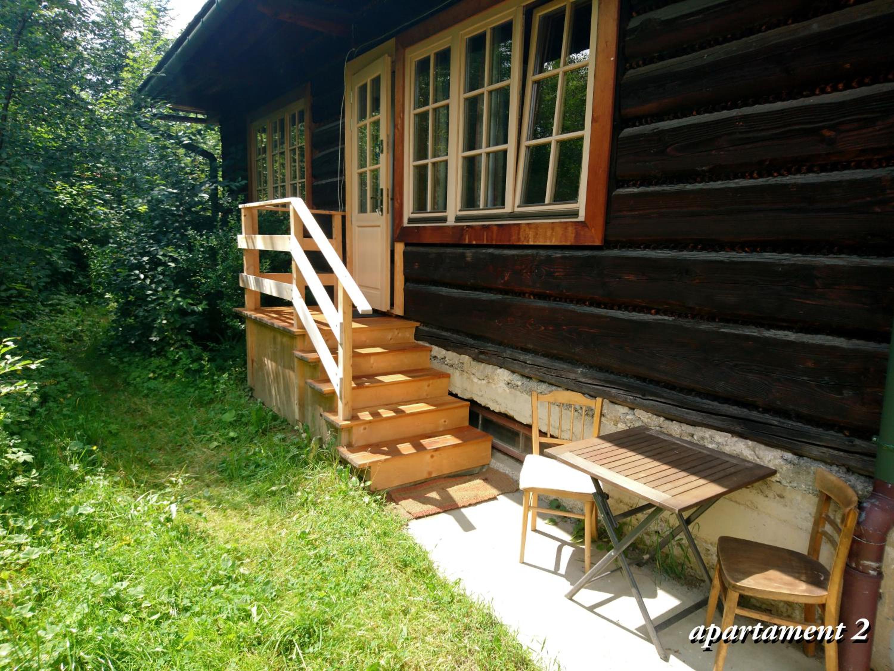 Apartment with Mountain View - Photo 3