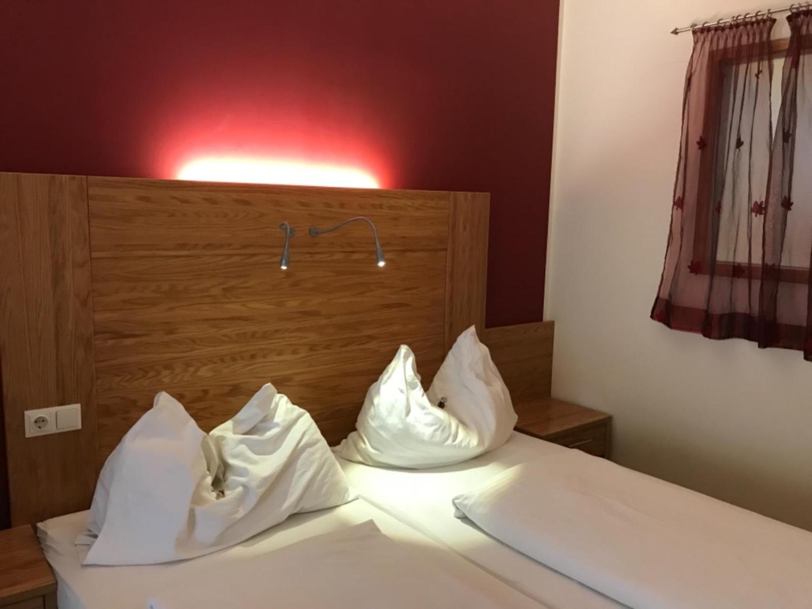 Double or Twin Room photo 2