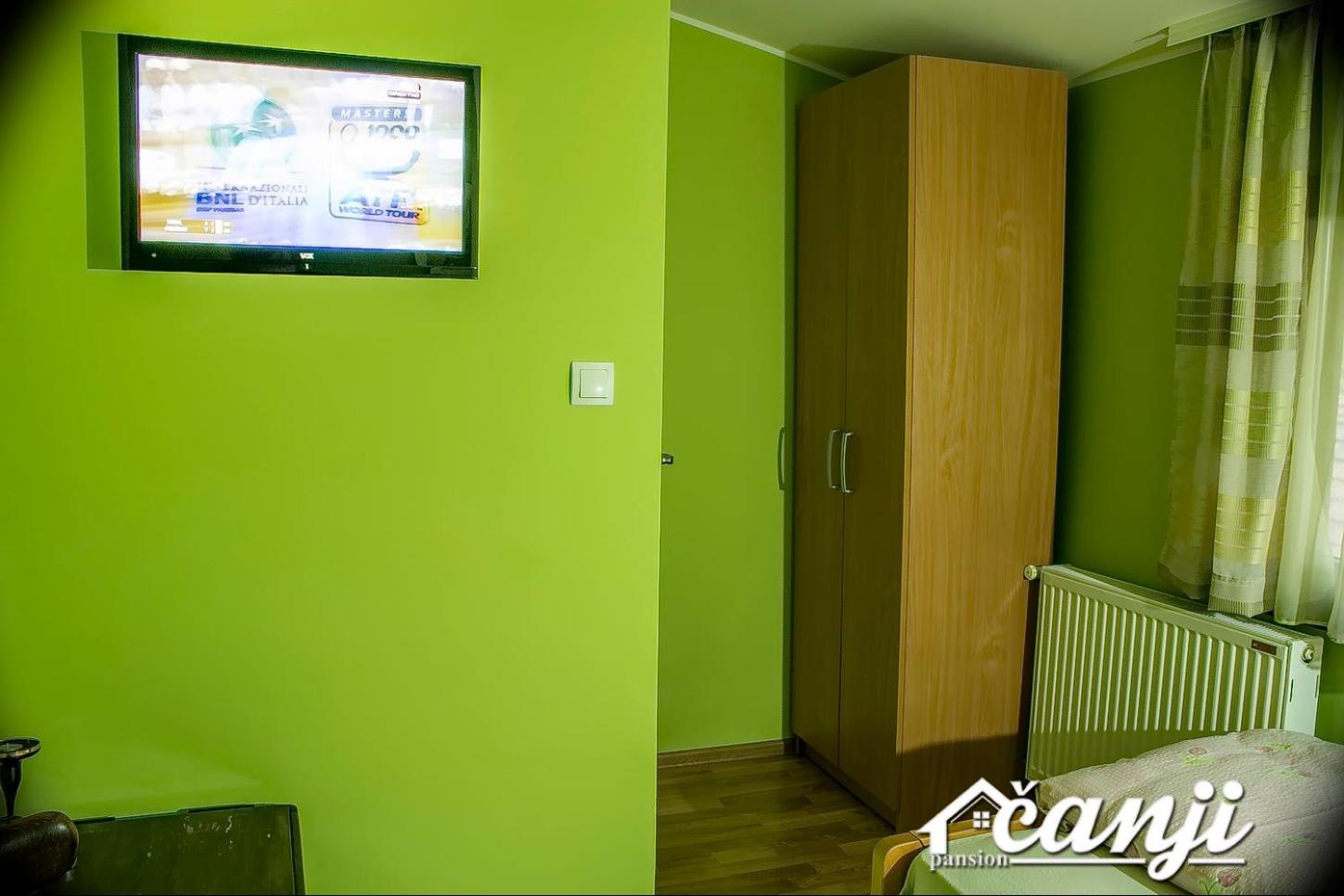 Single Room with Bathroom photo 3