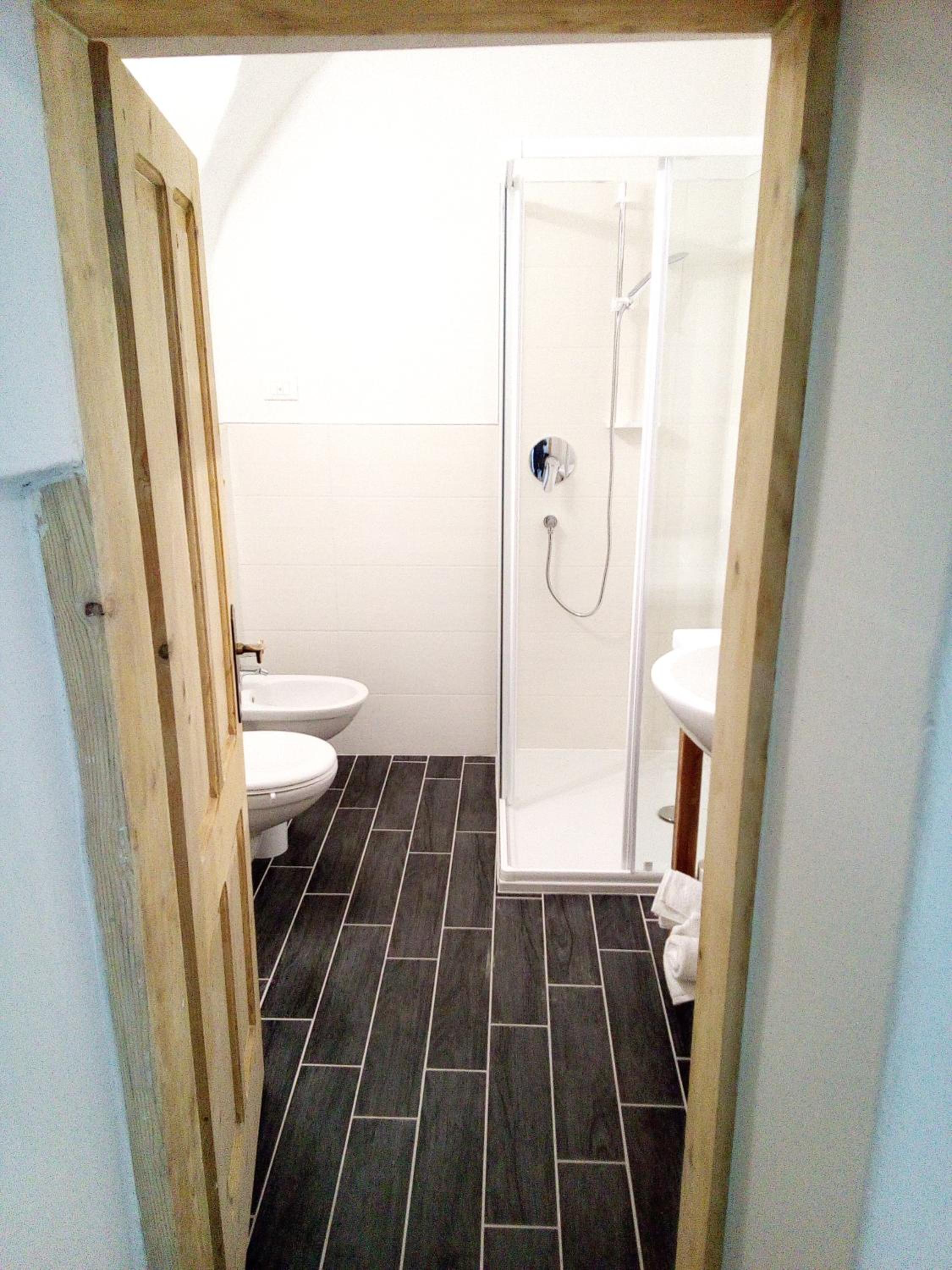 Two-Bedroom Apartment - Photo 2