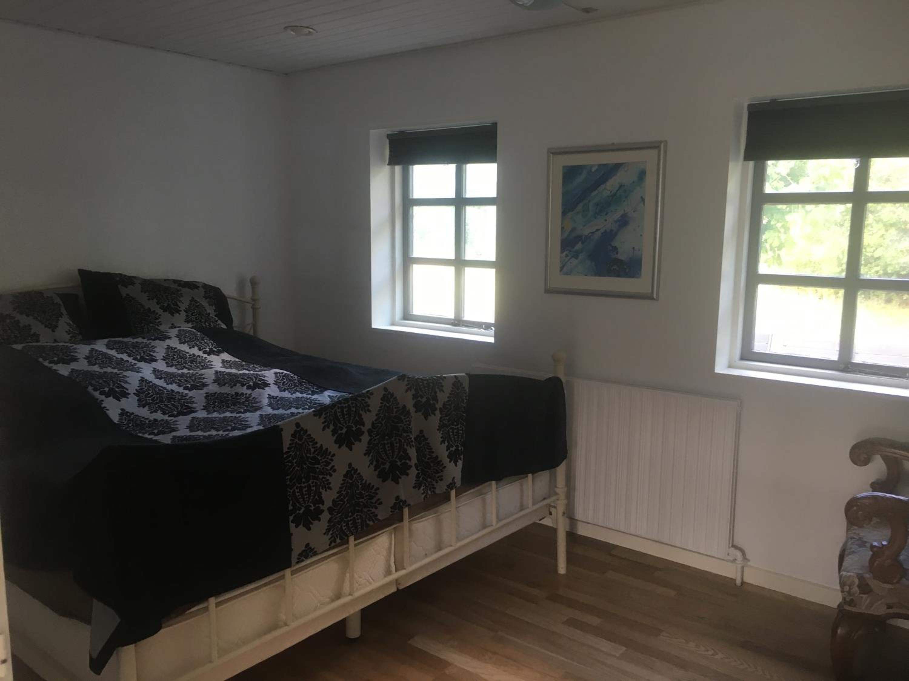Seven-Bedroom House photo 1