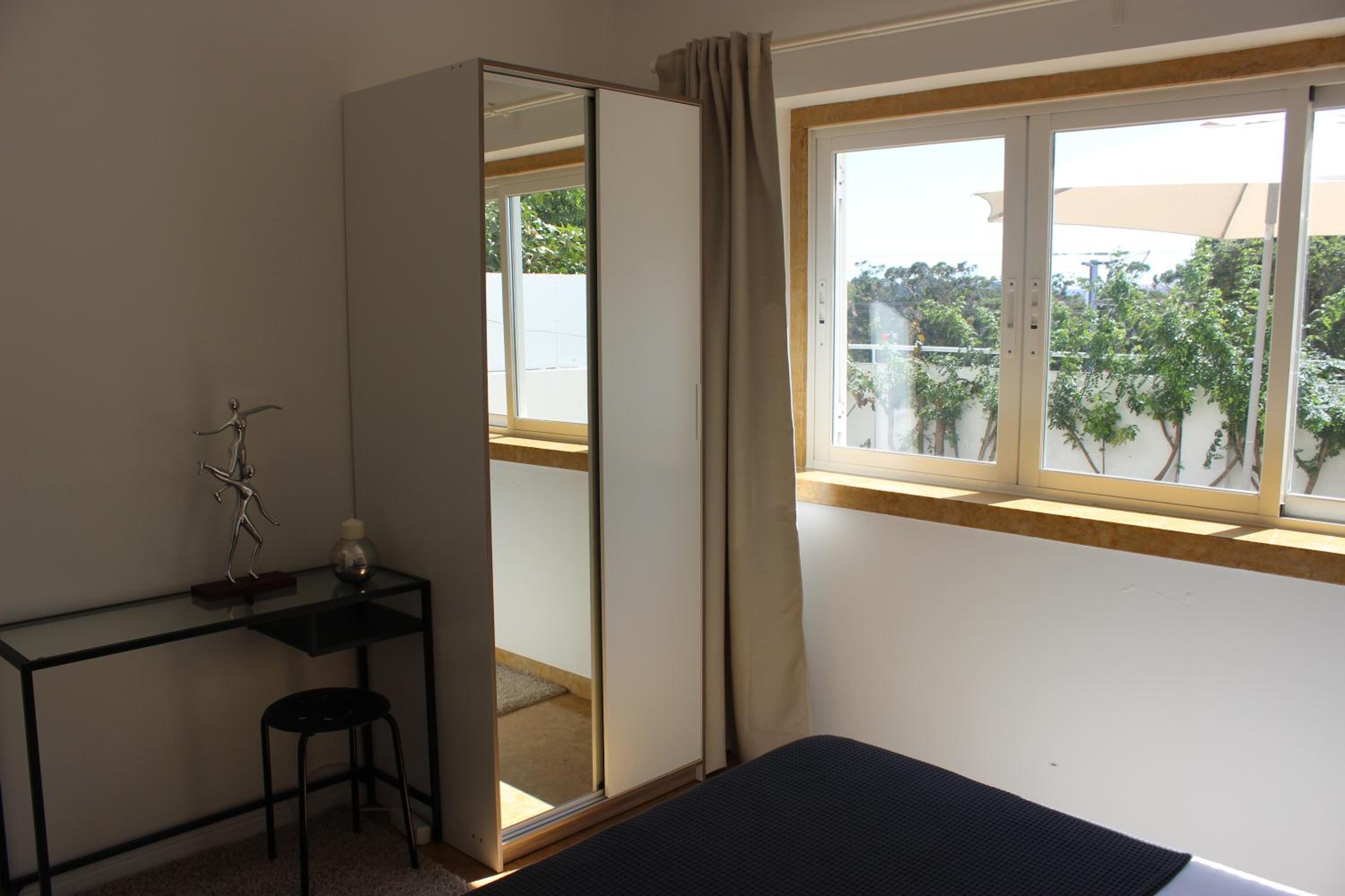 Apartment photo 2
