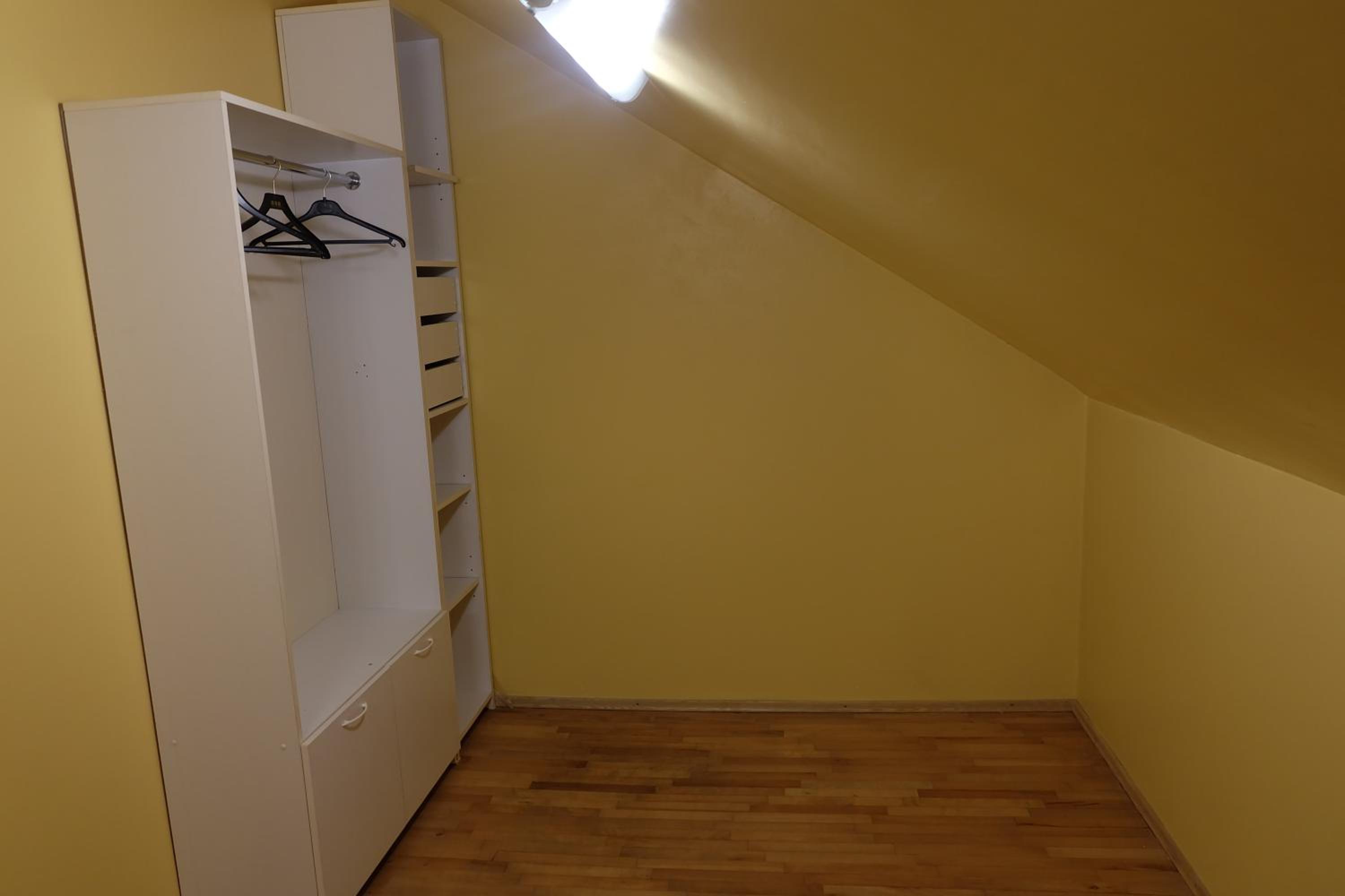 Quadruple Room with Shower - Photo 2