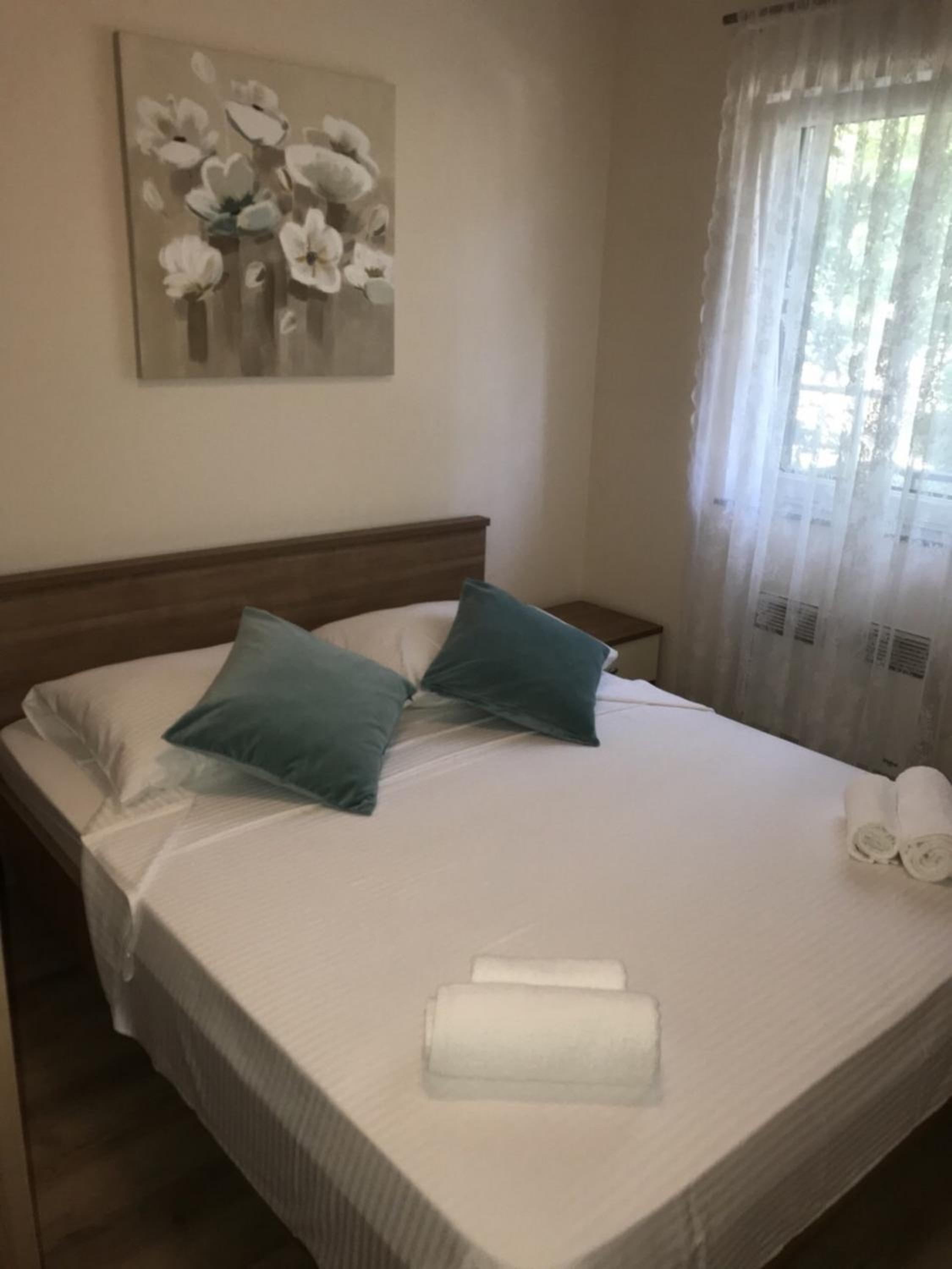 One-Bedroom Apartment with Terrace