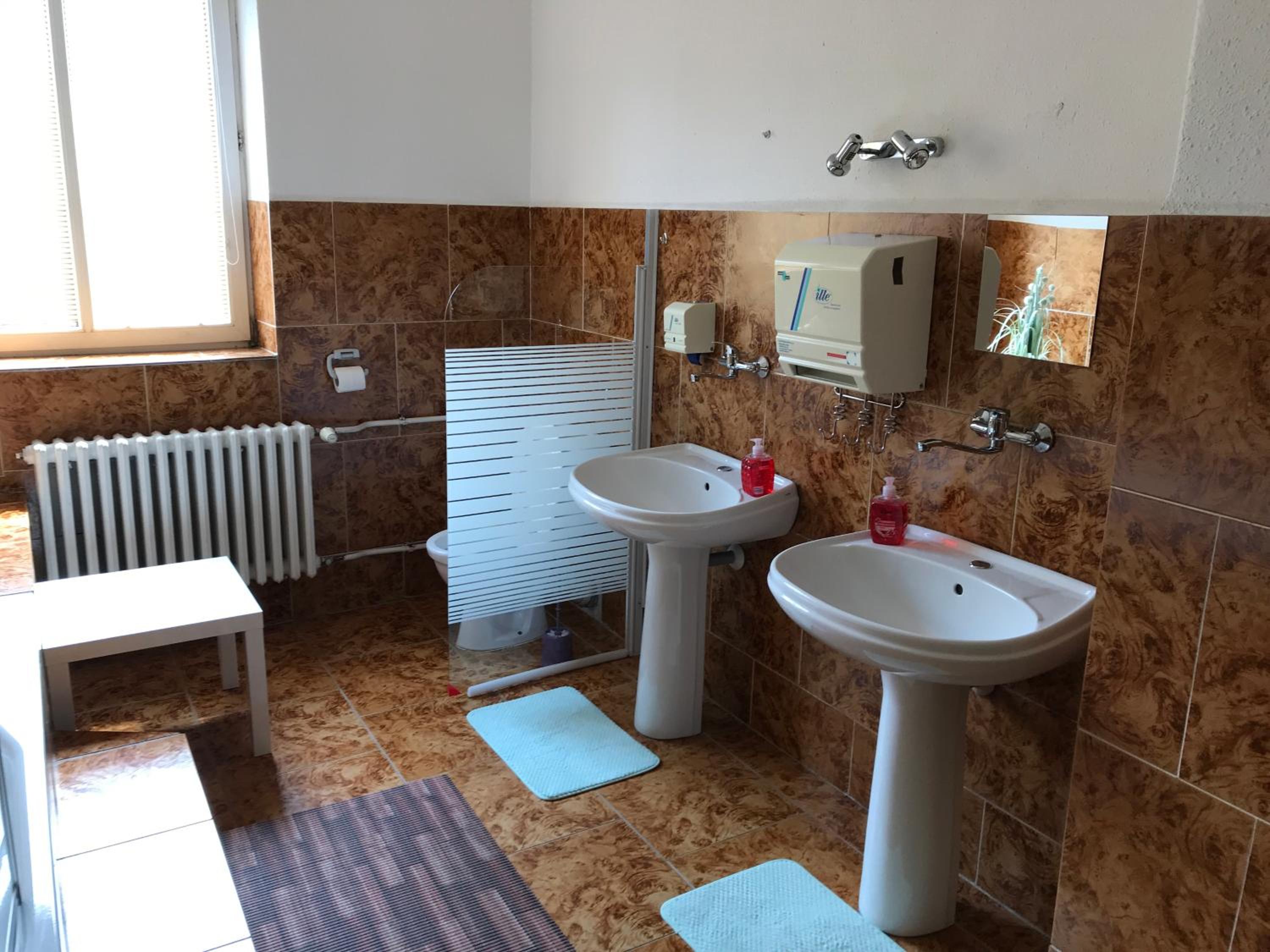 Two-Bedroom Apartment - Photo 13