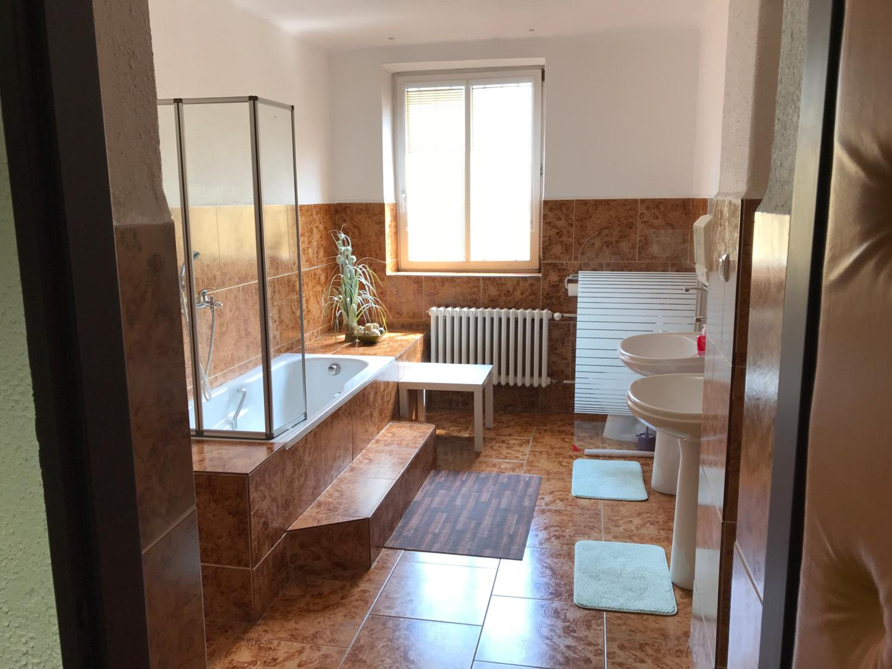 Two-Bedroom Apartment - Photo 10