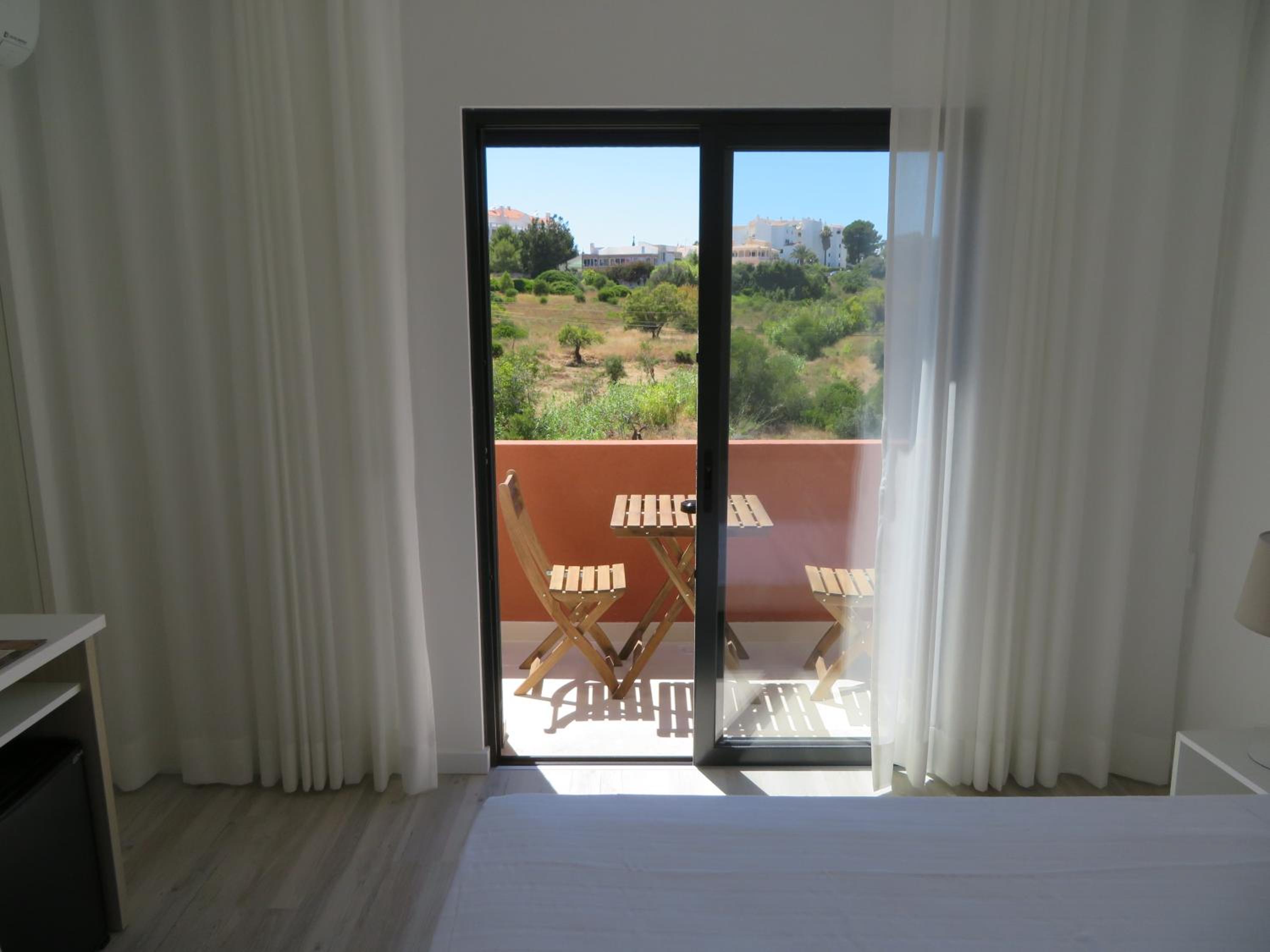 Deluxe Double Room with Balcony photo 2