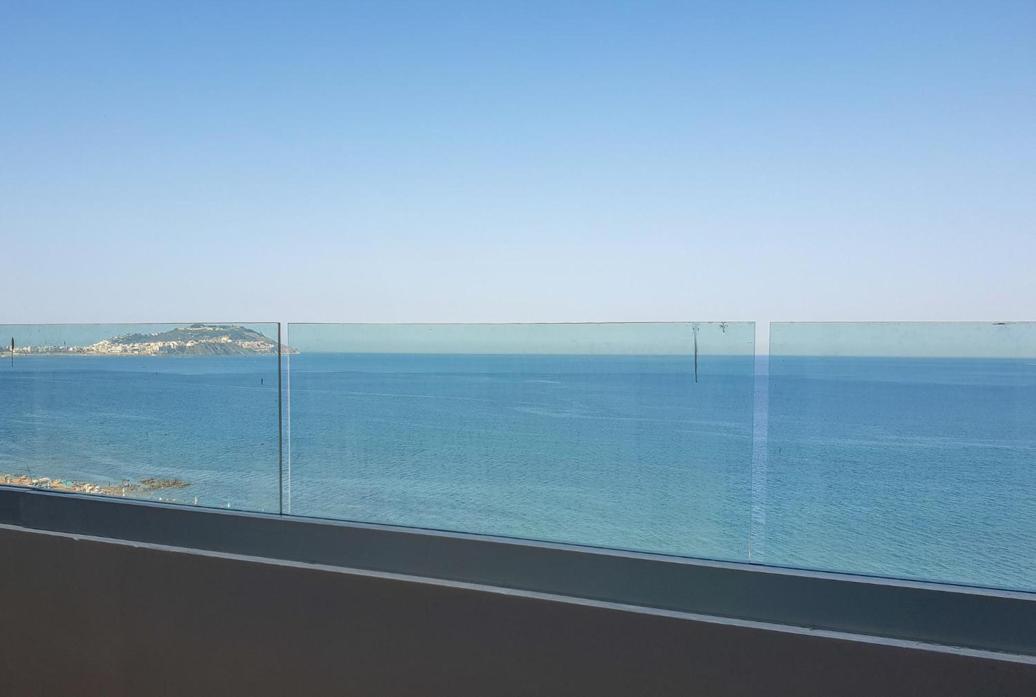 Apartment with Sea View - Photo 11