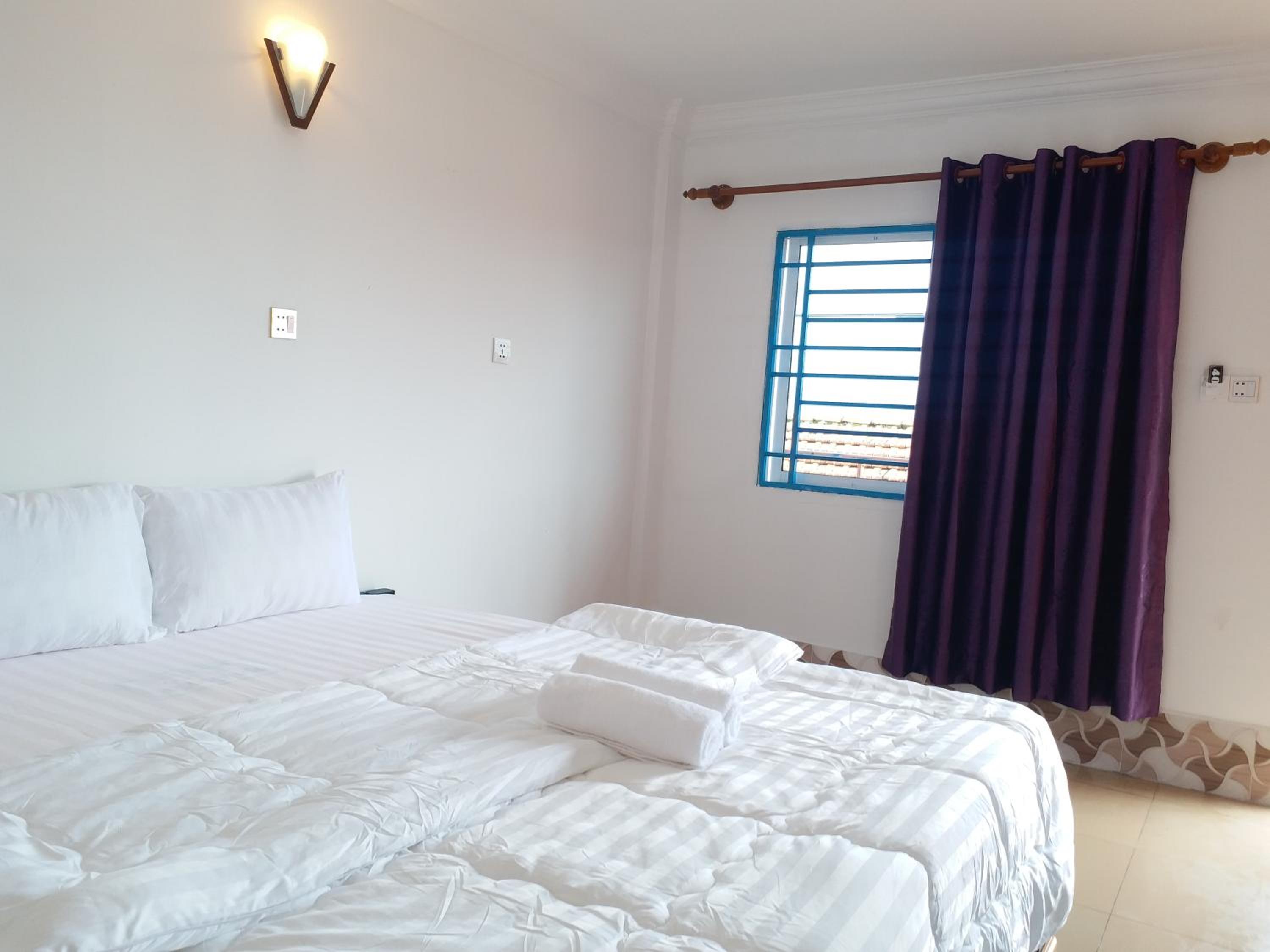 Double Room with Airconditioning photo 2