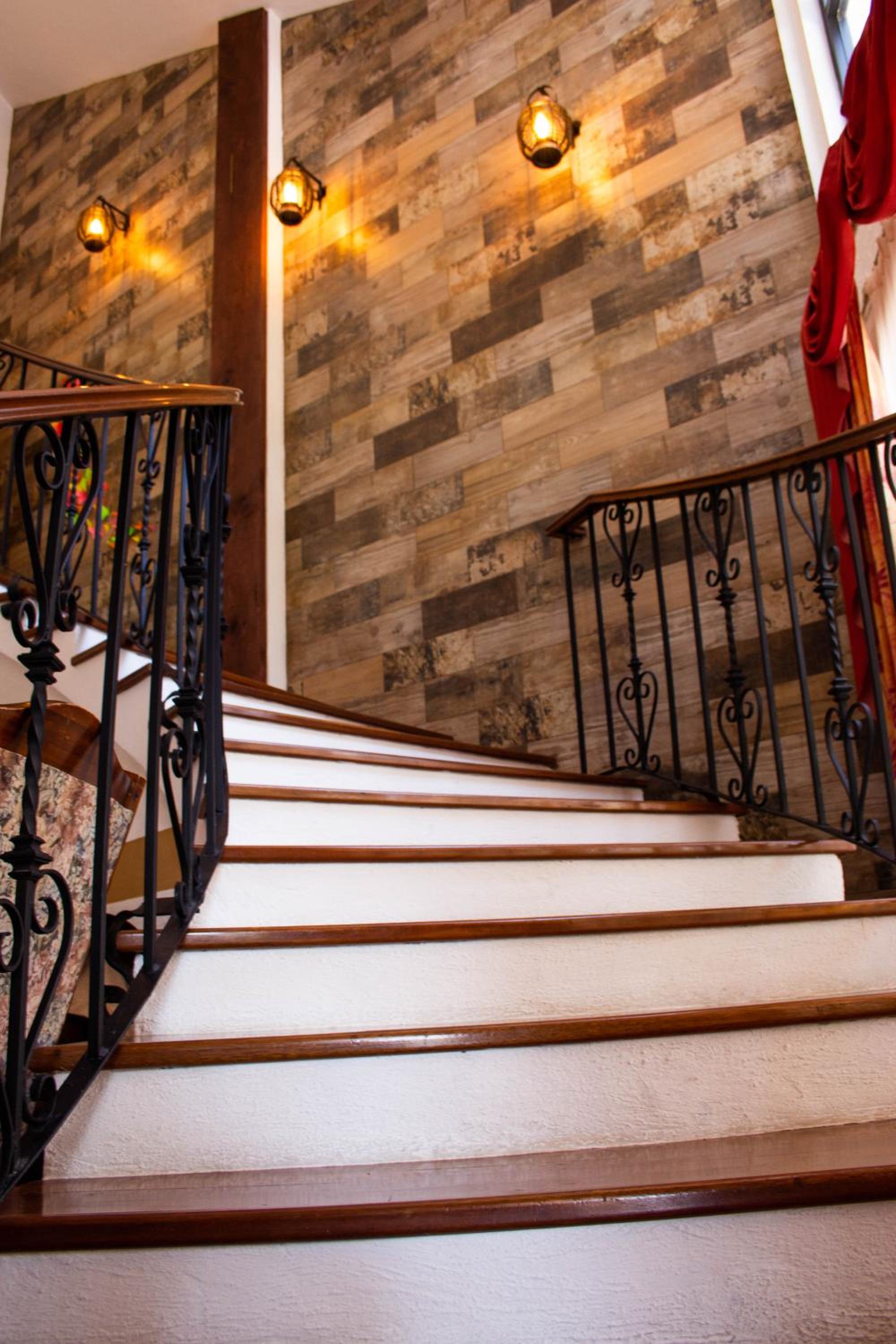 King Suite - Photo 19