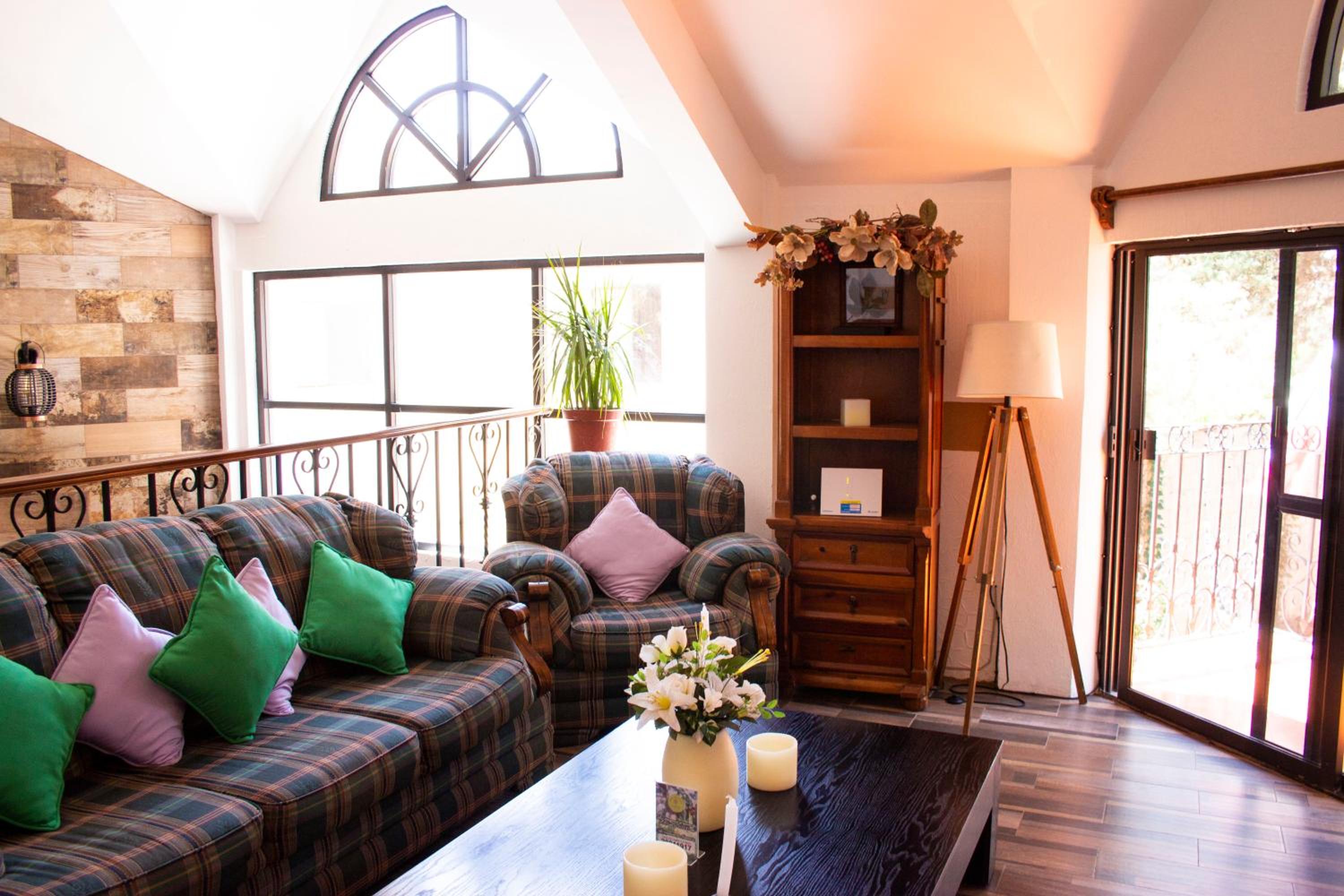 King Suite - Photo 17