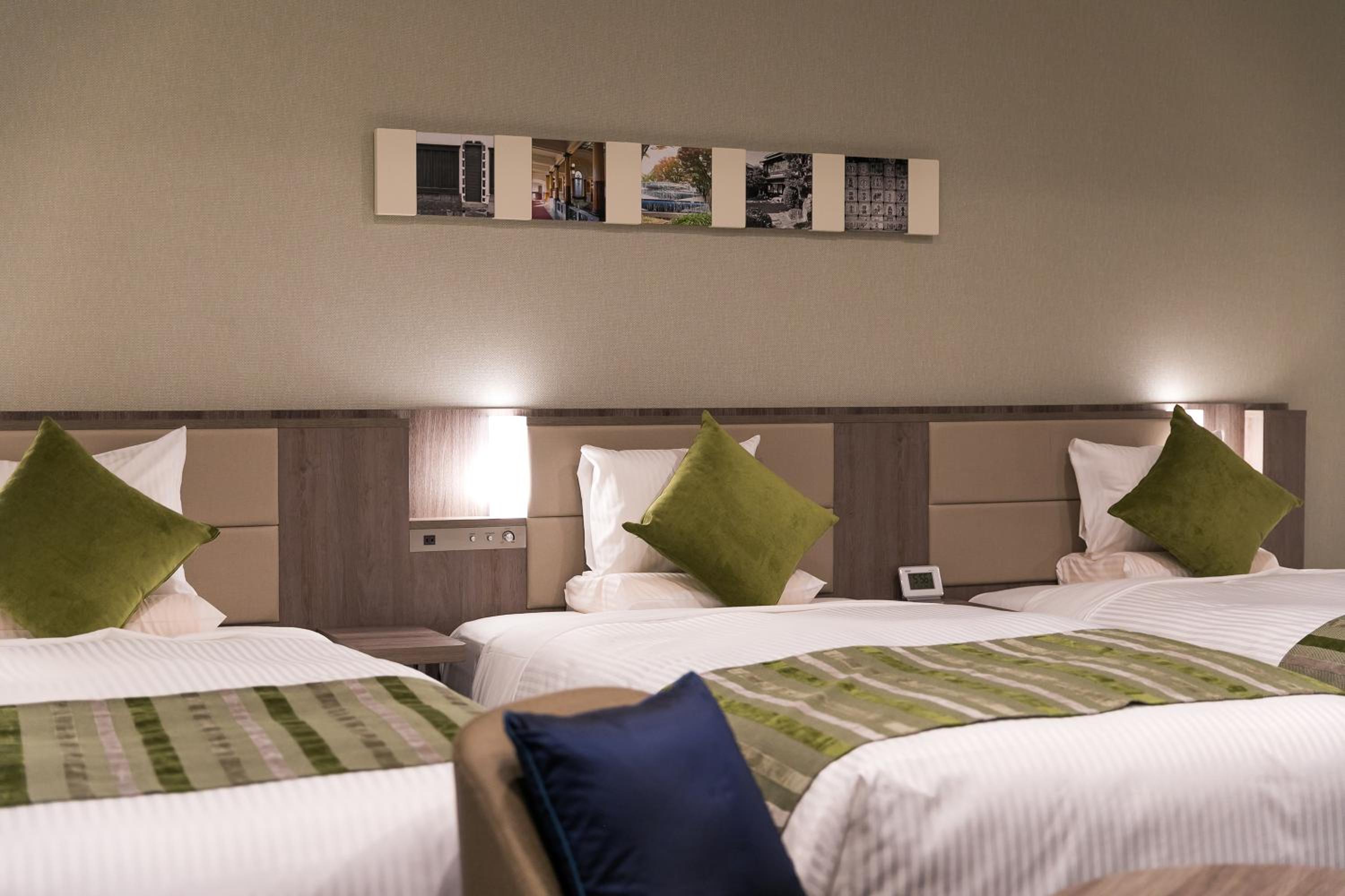 Standard Triple Room photo 3