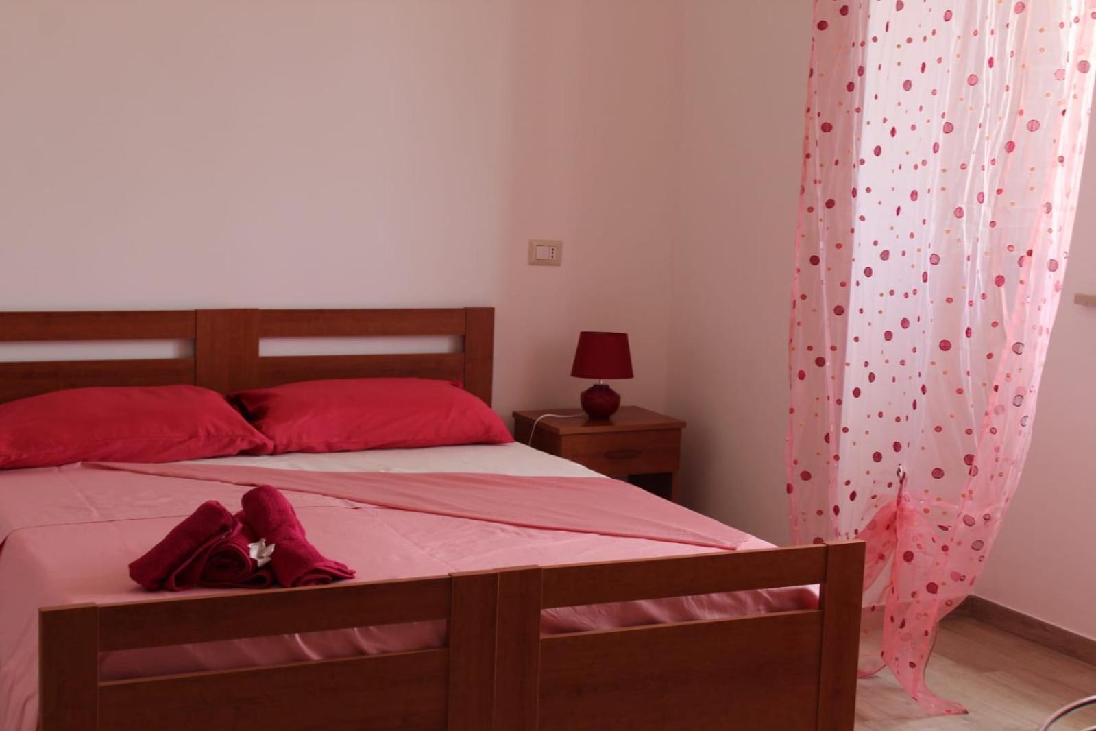 Double or Twin Room with Private Bathroom photo 3