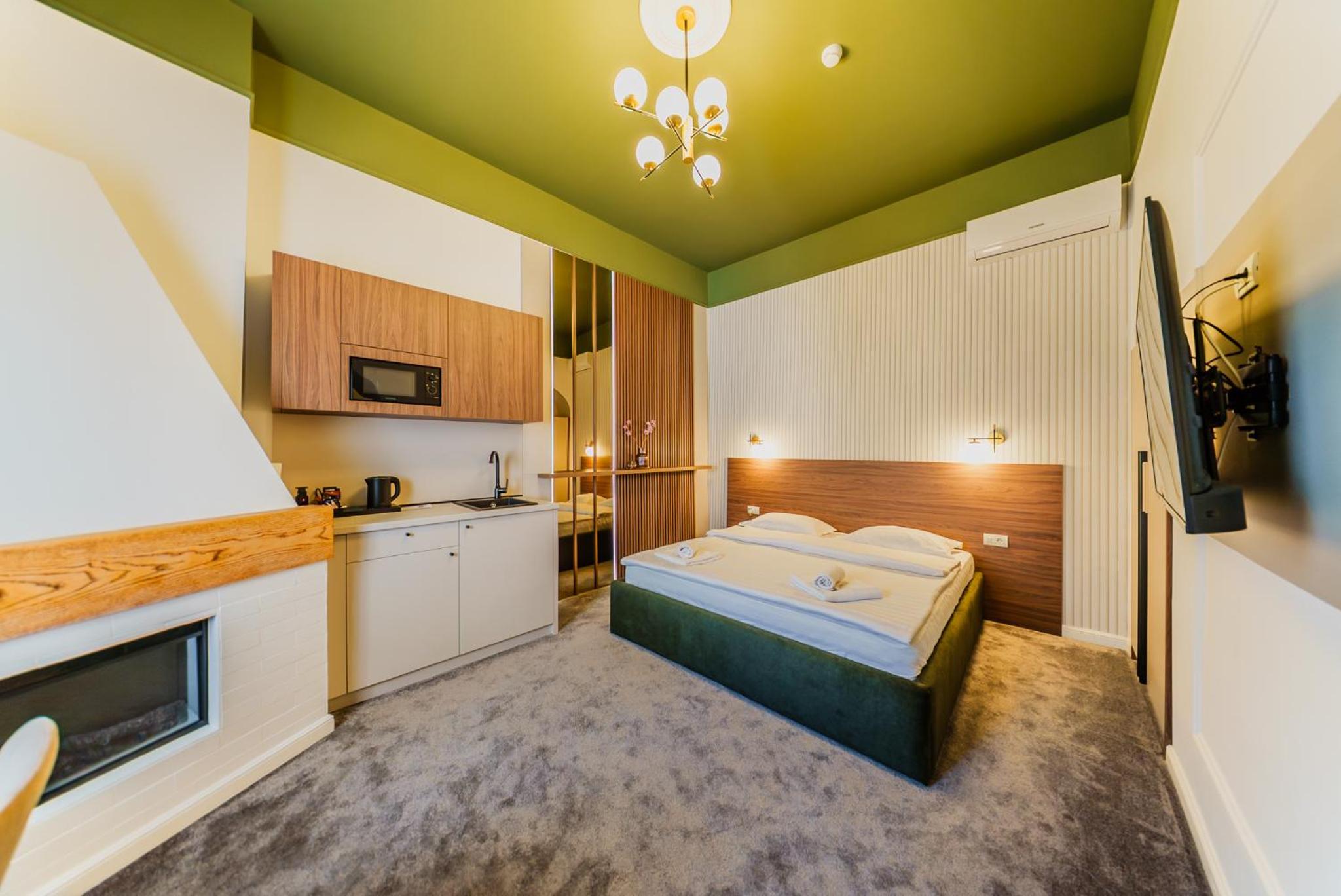 Deluxe Apartment