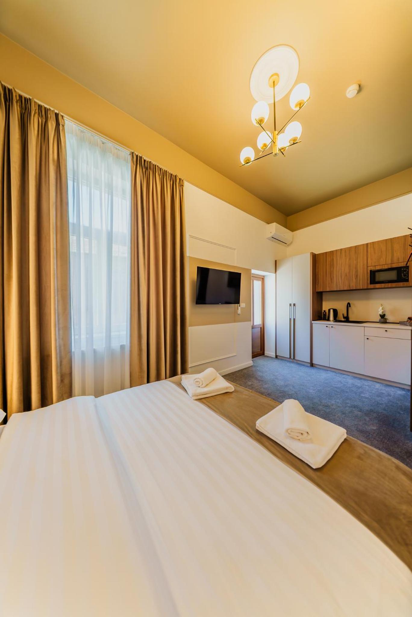 Deluxe Apartment