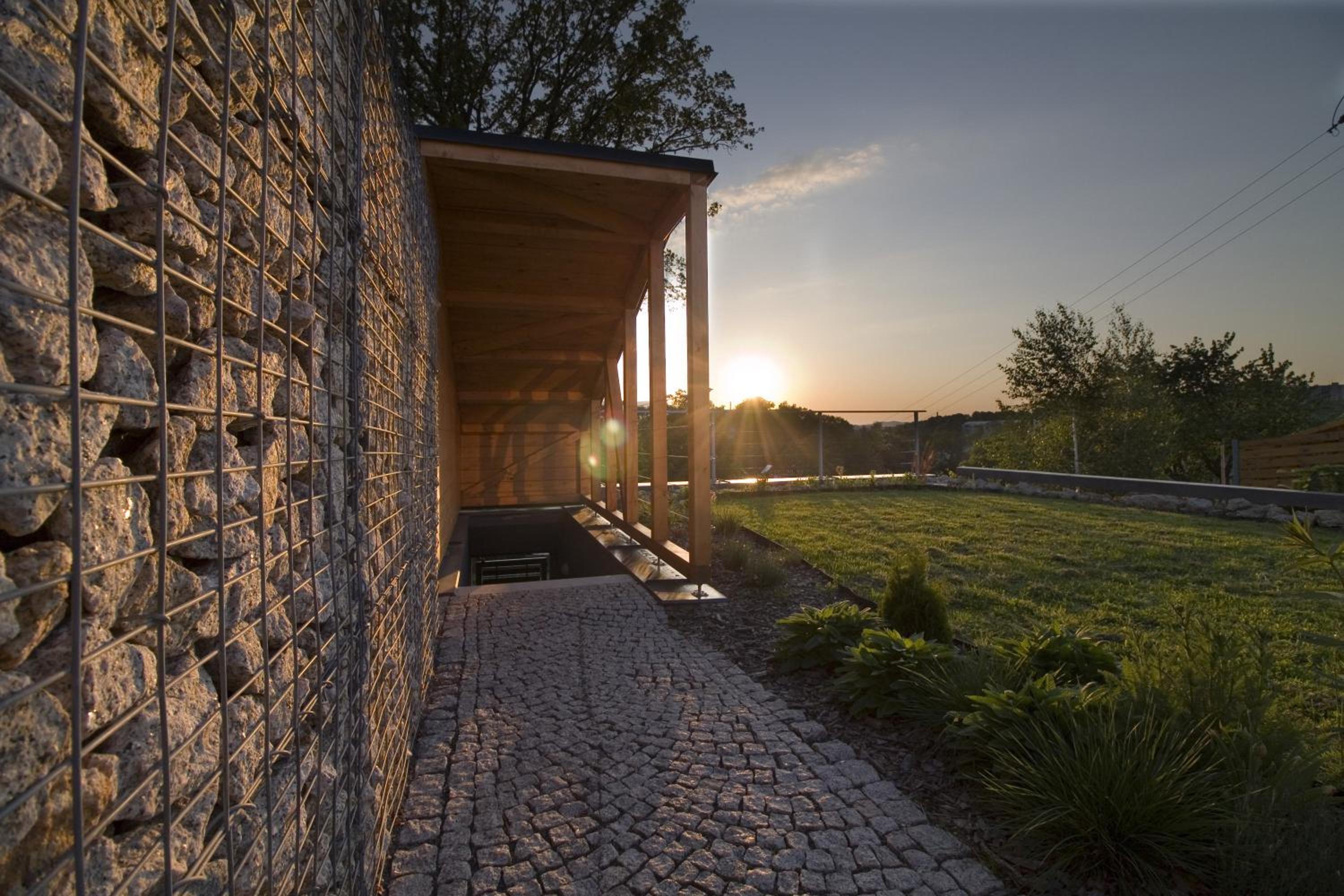 Villa photo 2