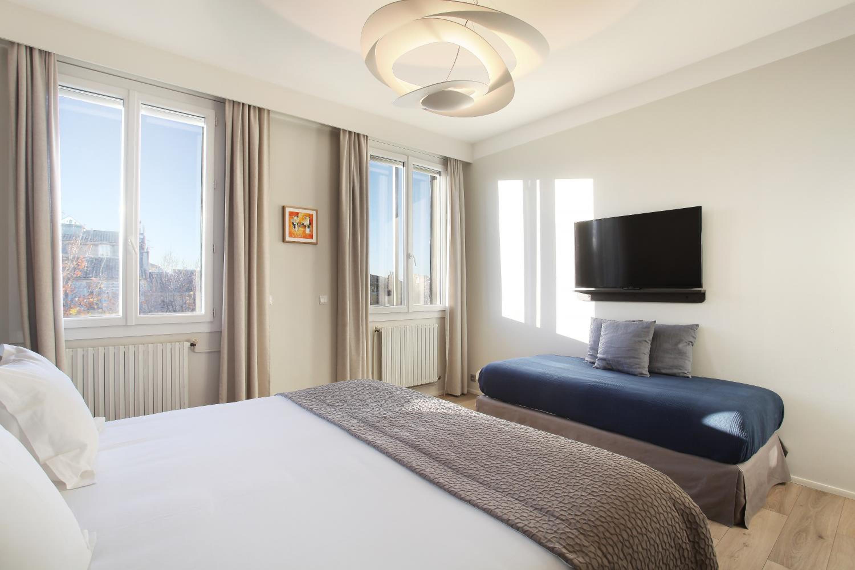 Triple Room - Photo 1