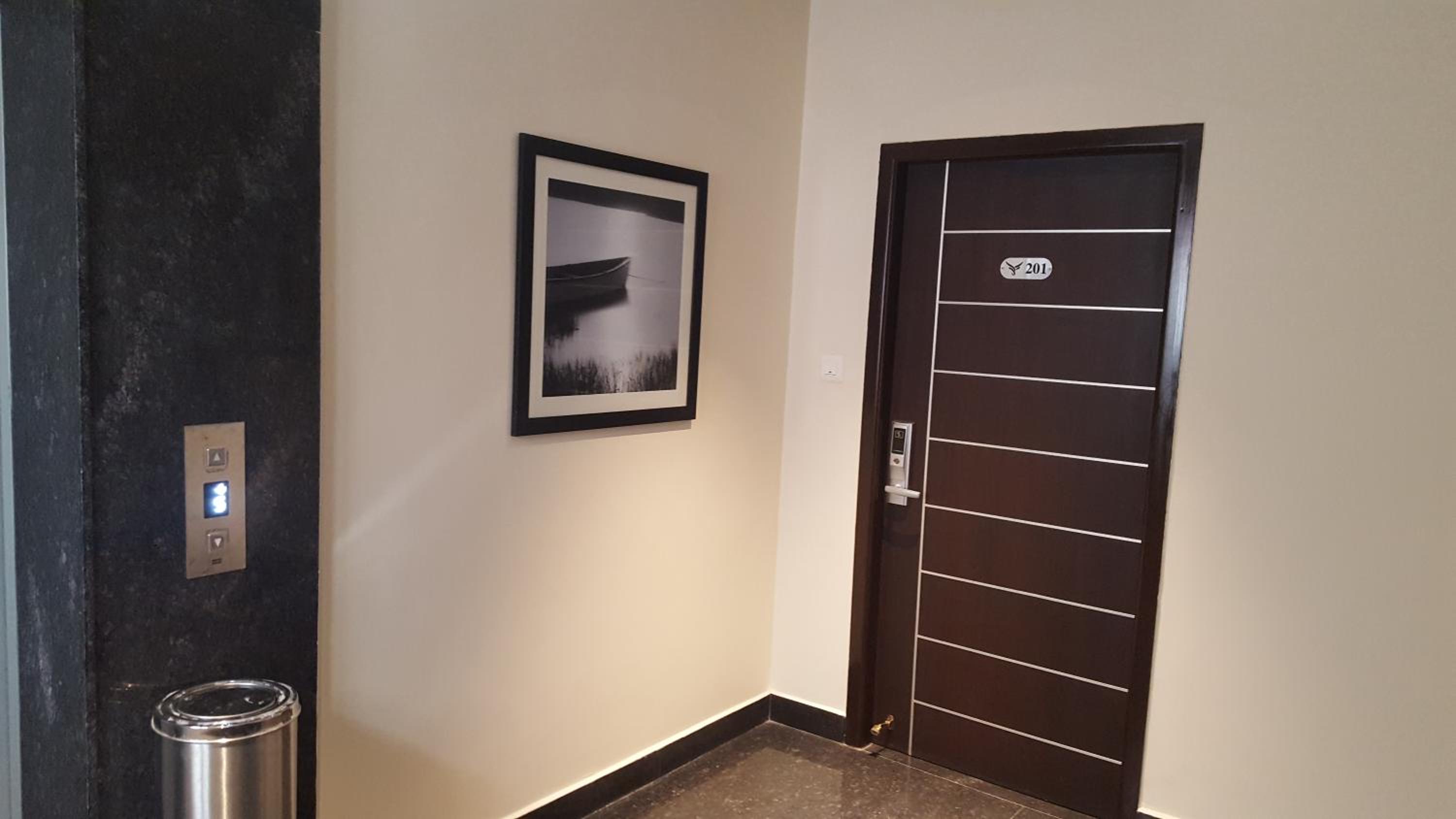 Deluxe Room - Photo 4
