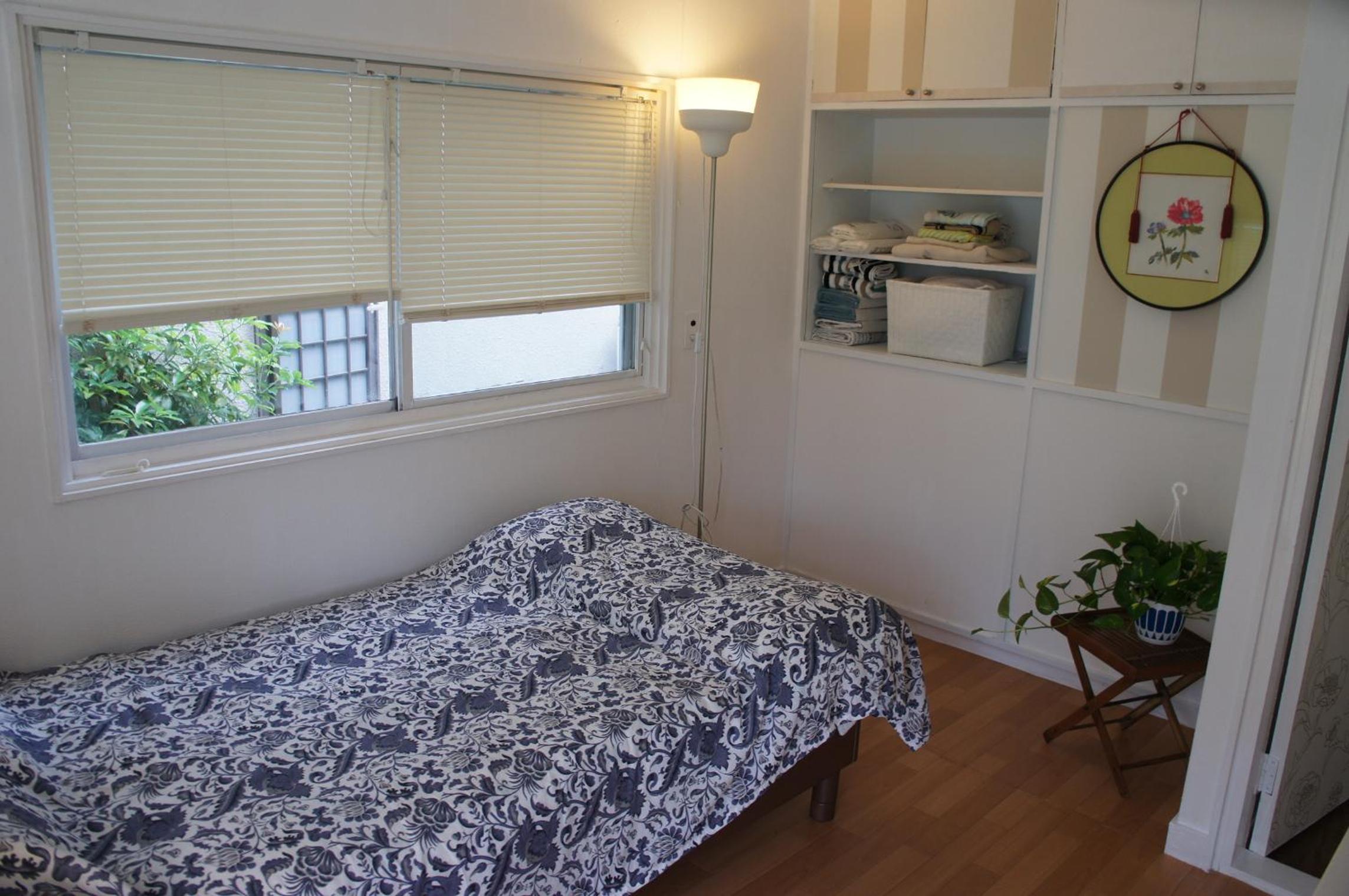 Single Room photo 3