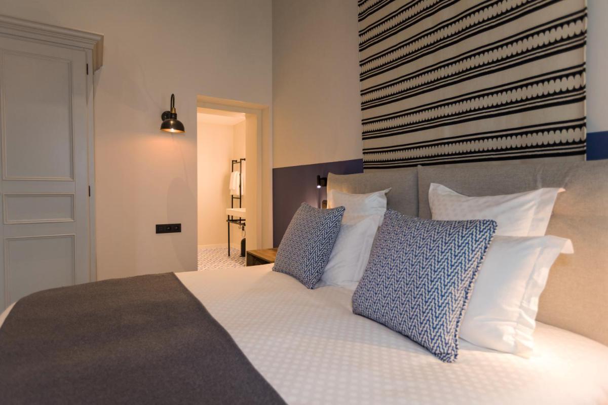 Deluxe Double or Twin Room photo 3