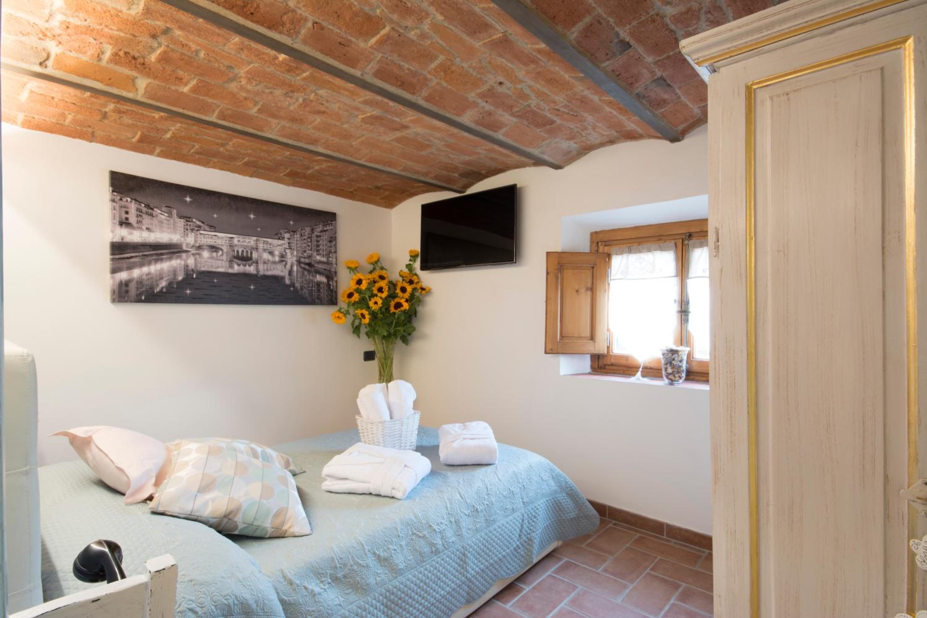 Apartment thumbnail 6