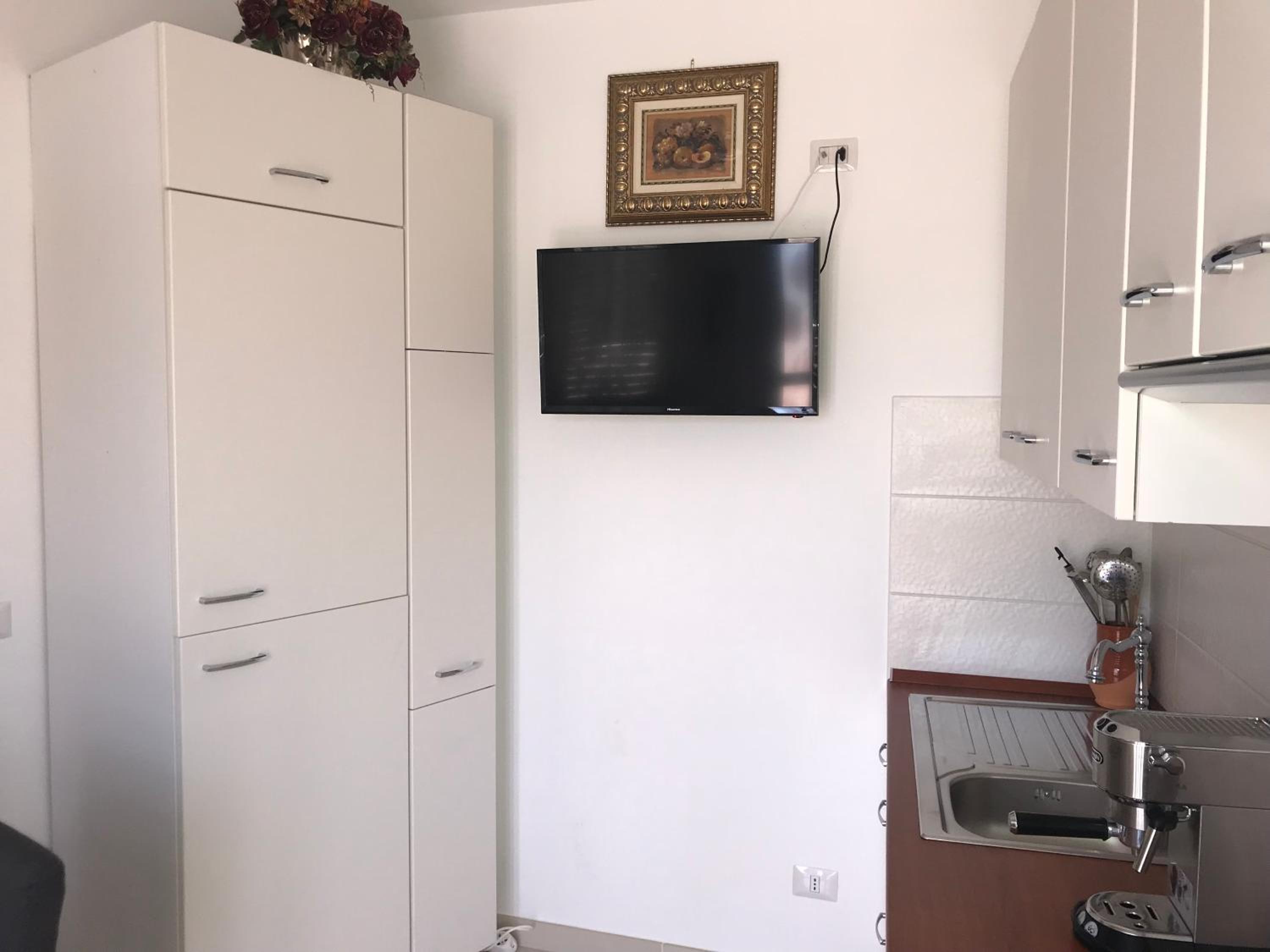 Two-Bedroom Apartment - Photo 14