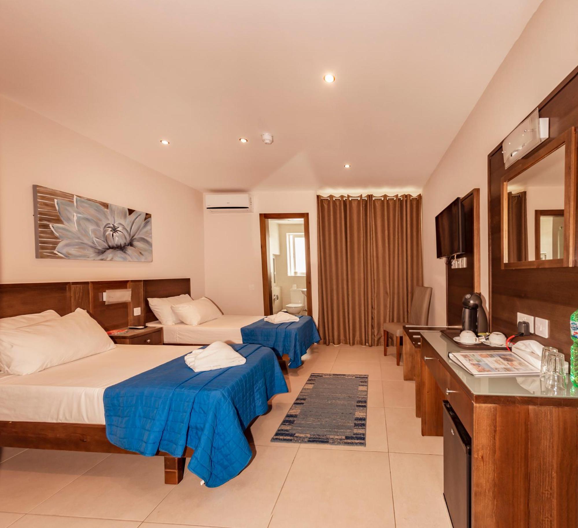 Twin Room with Balcony
