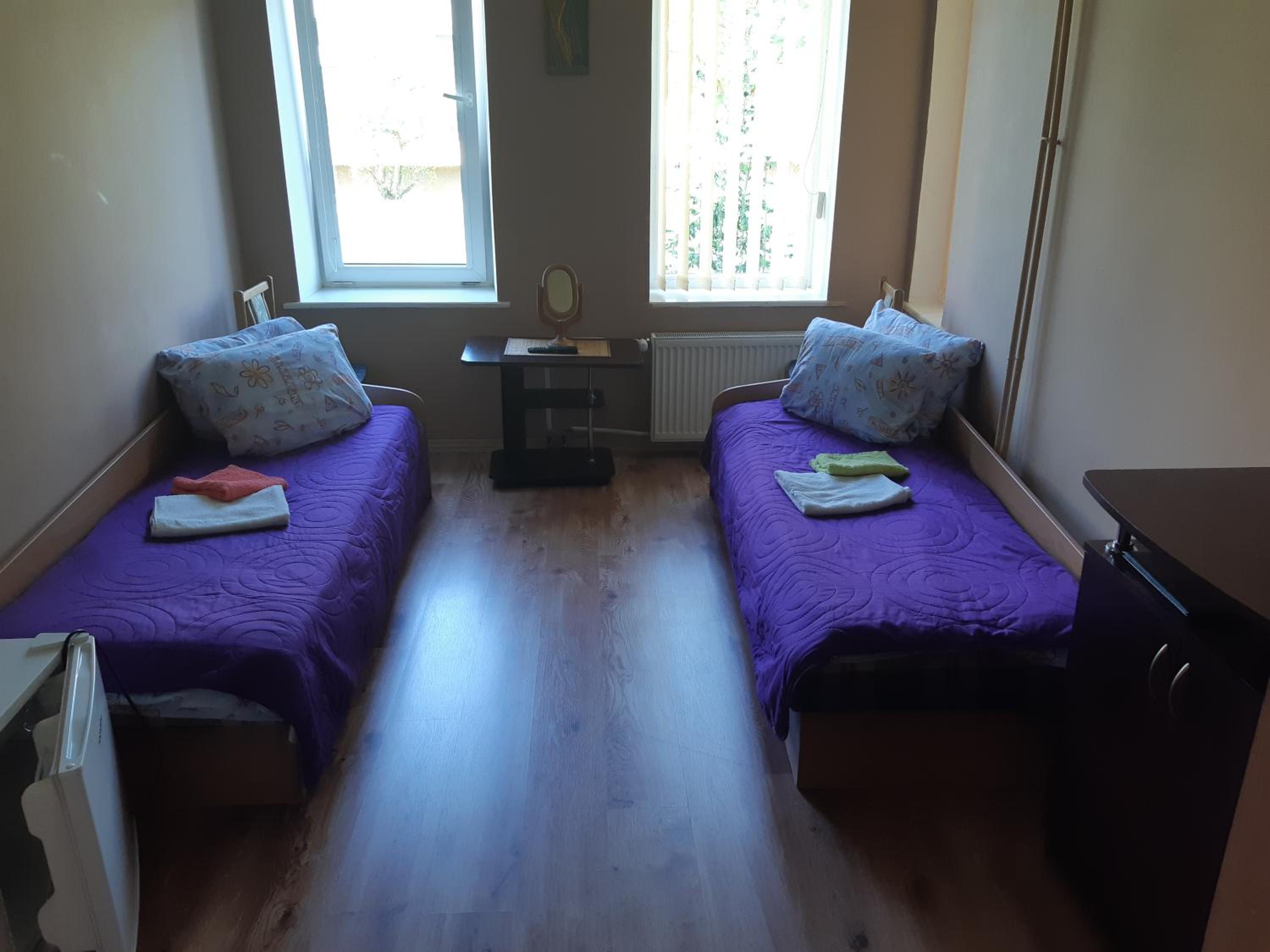 Twin Room with Shower