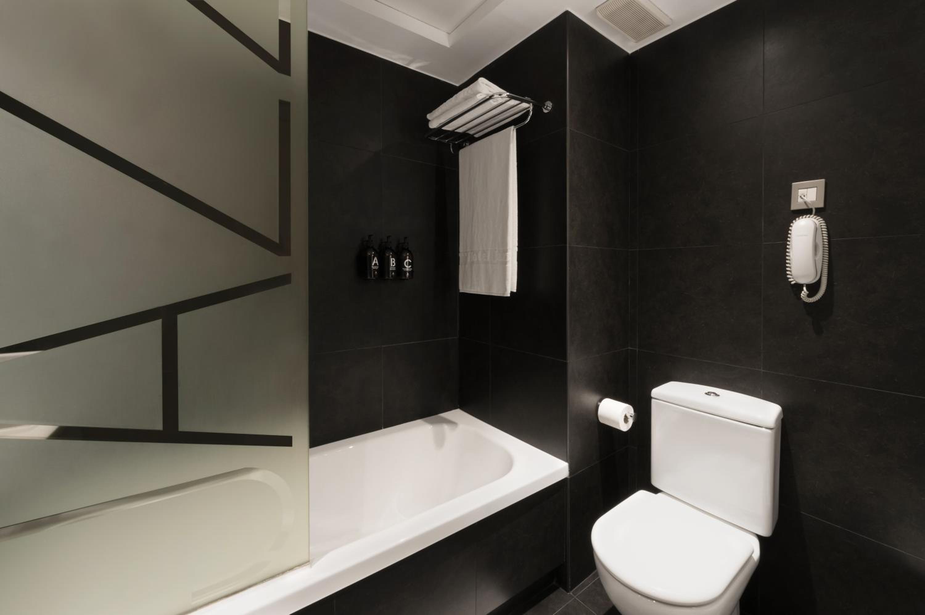Double or Twin Room photo 3