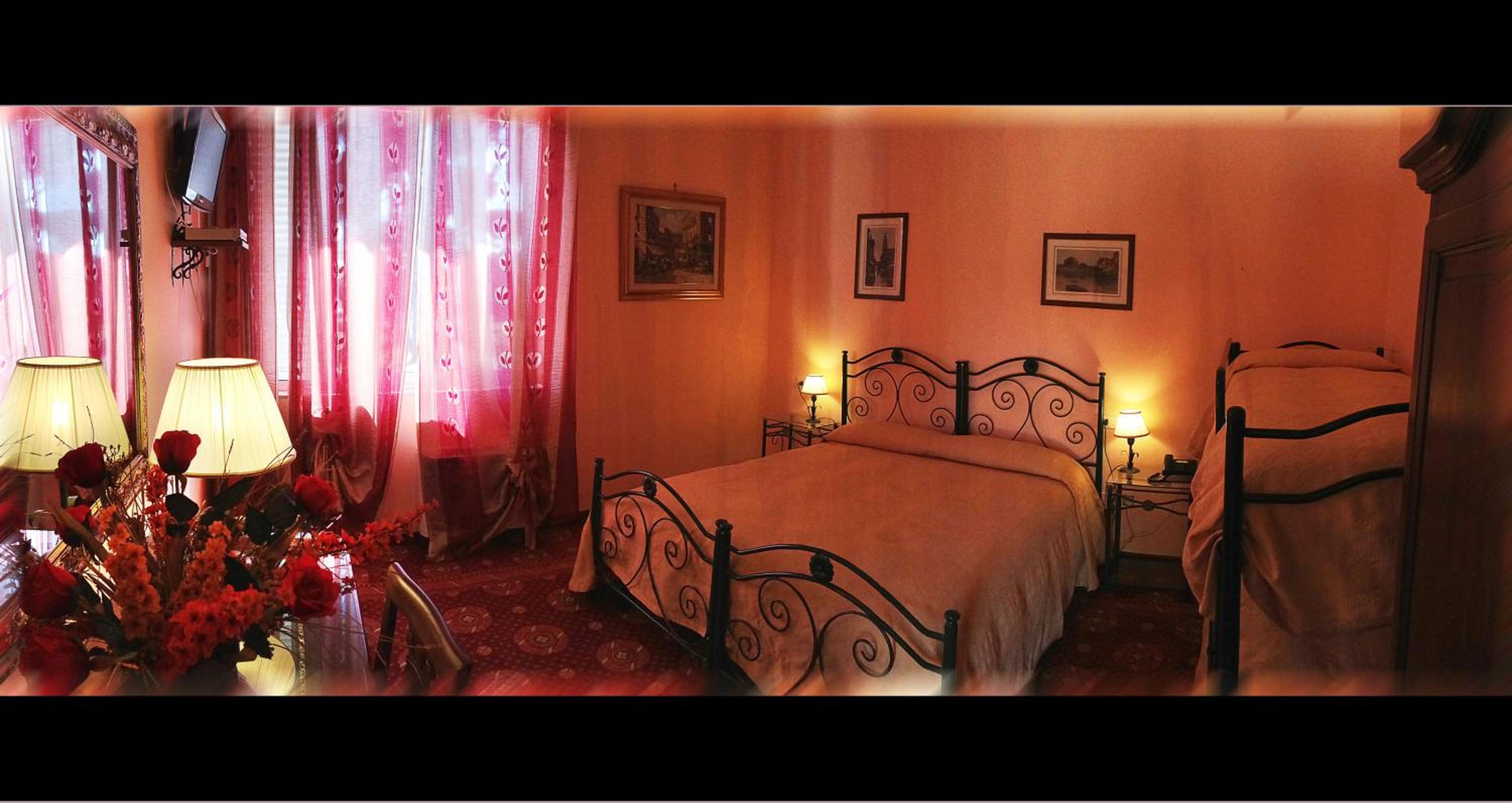 Superior Triple Room - Photo 9