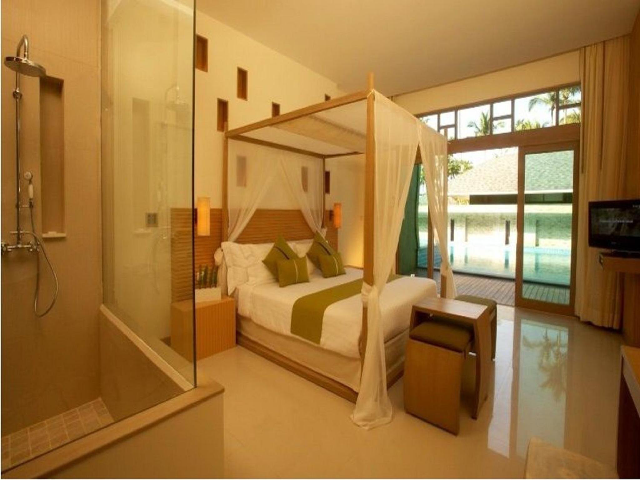 Deluxe Double Room with Pool Access - Photo 1