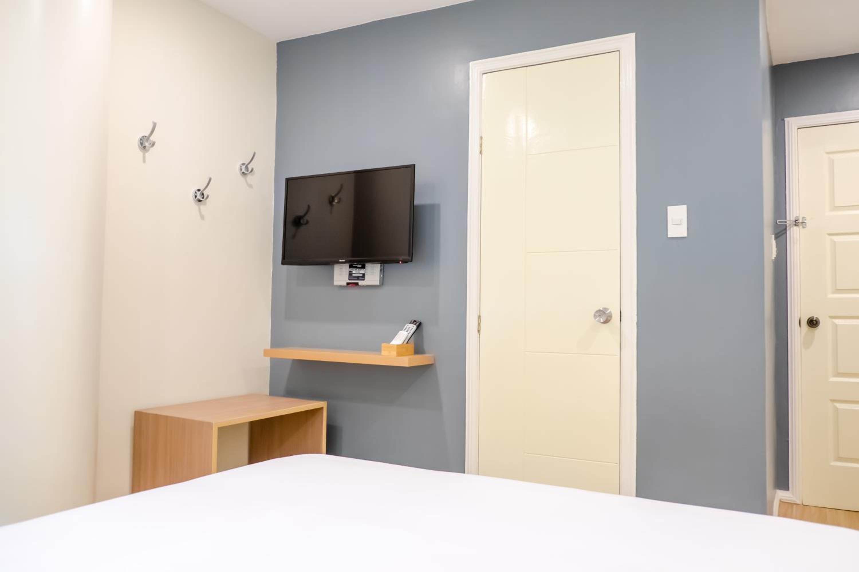 Deluxe Room - Photo 7