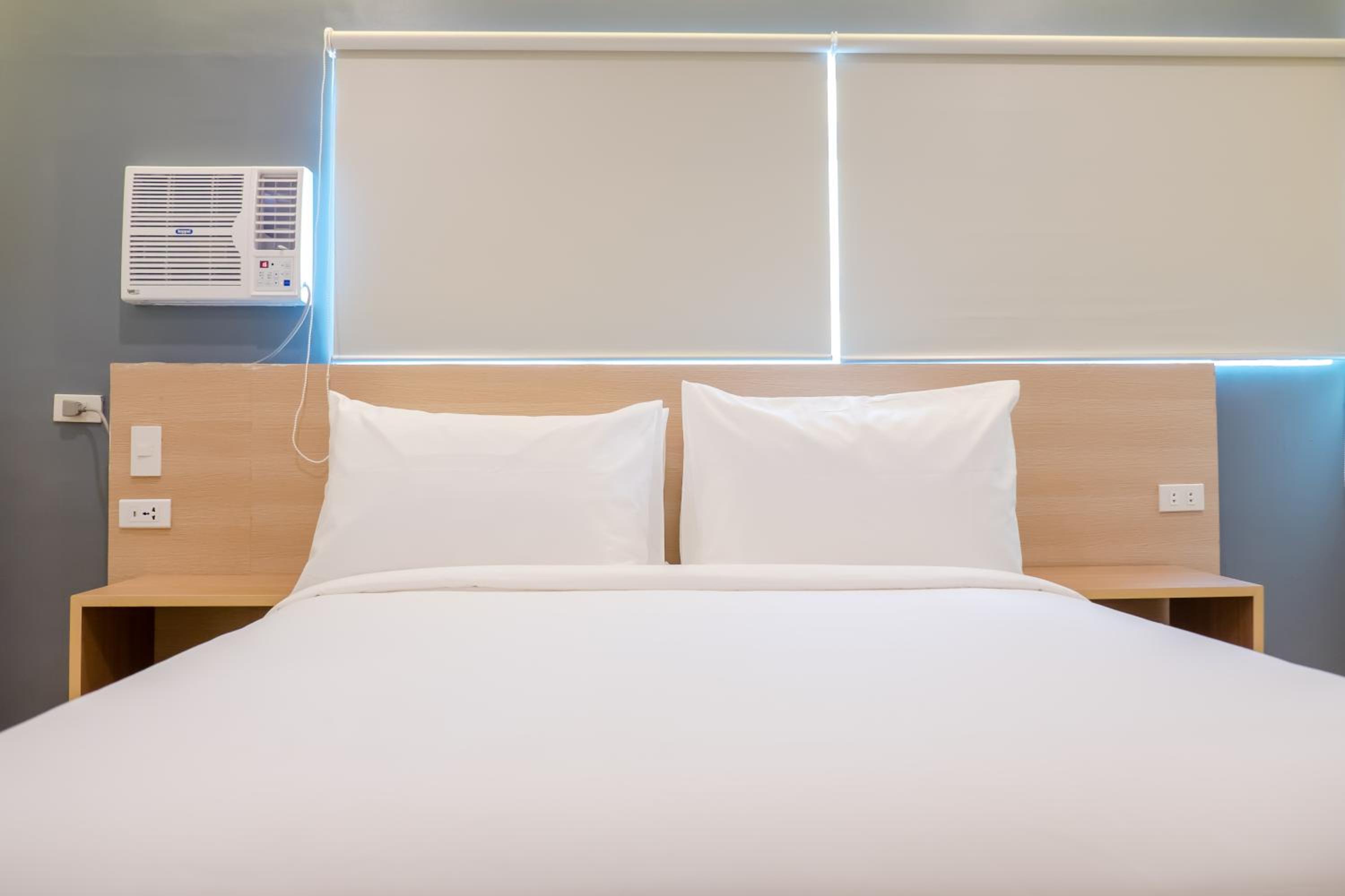 Deluxe Room - Photo 3