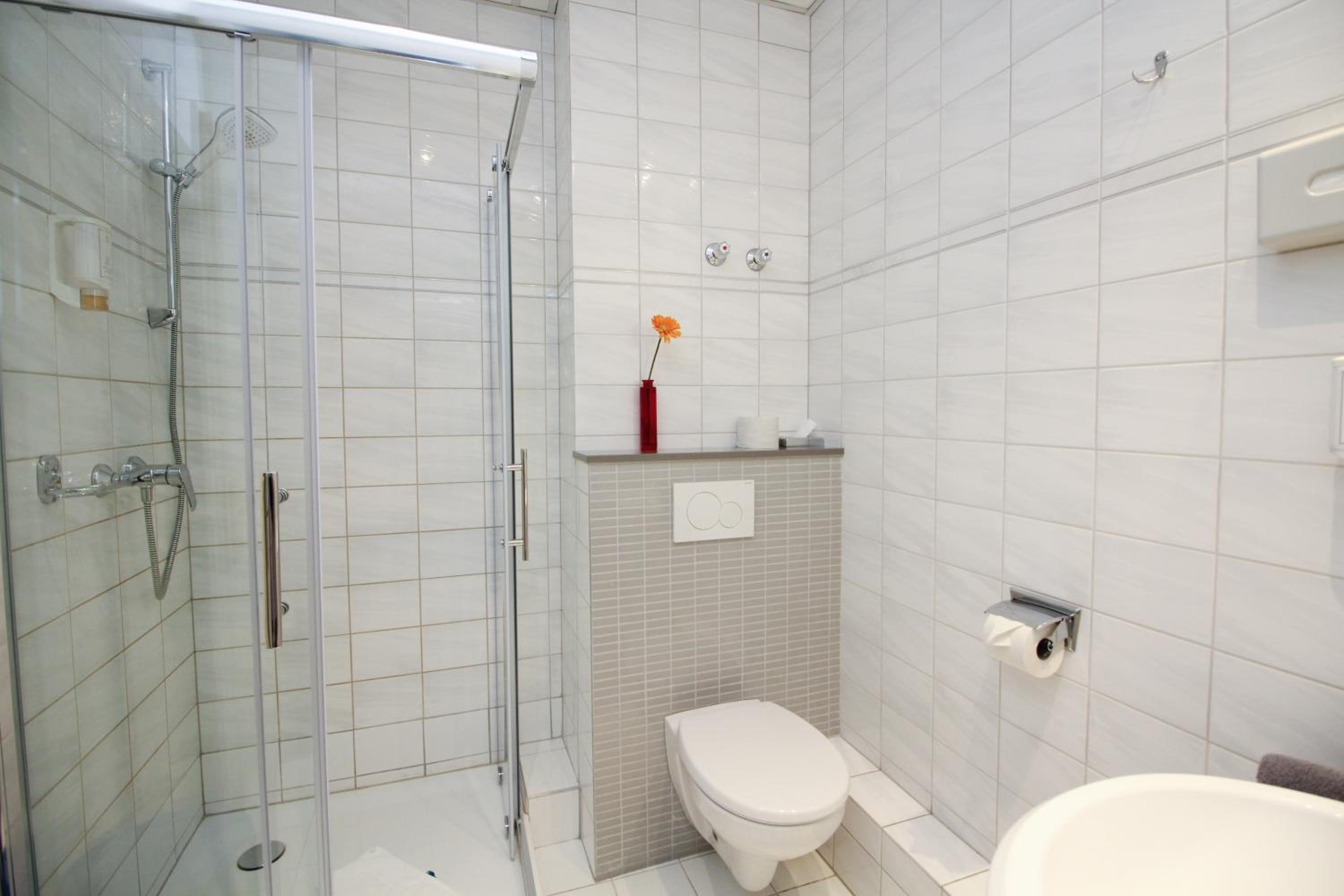 Single Room photo 3