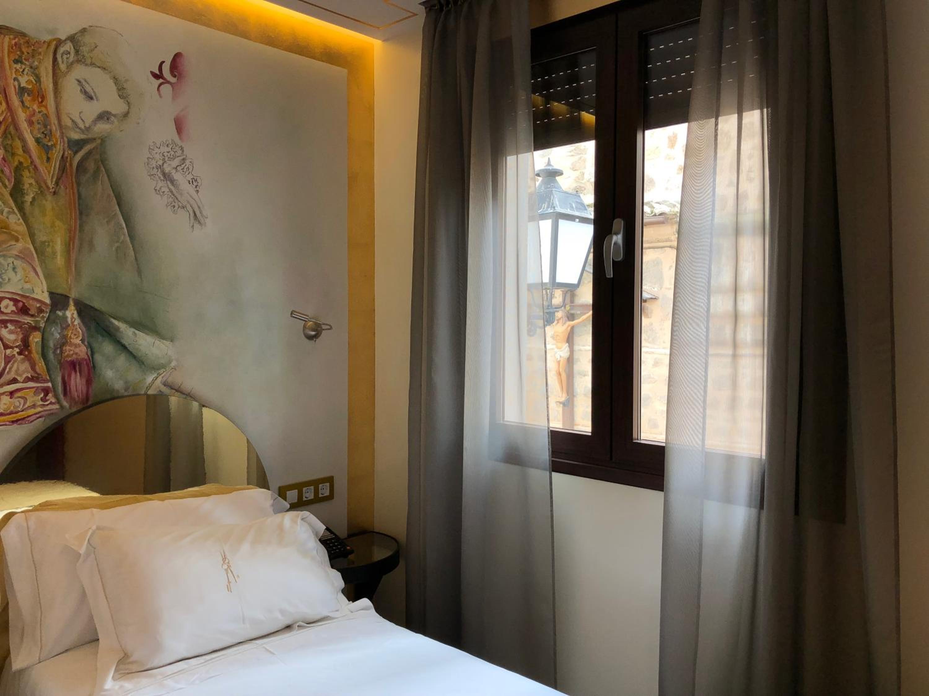 Double or Twin Room - Photo 7
